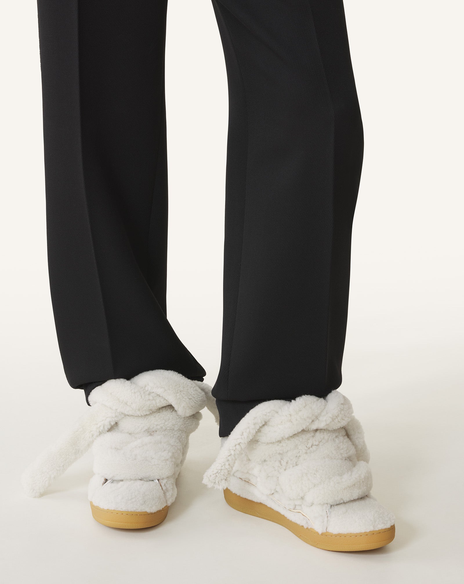 CURB SNEAKERS IN SHEARLING