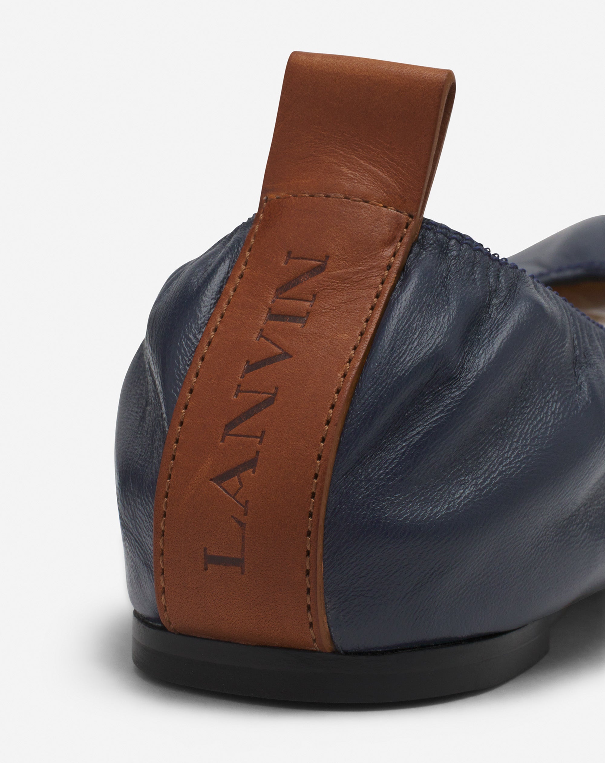 THE LEATHER BALLERINA FLAT