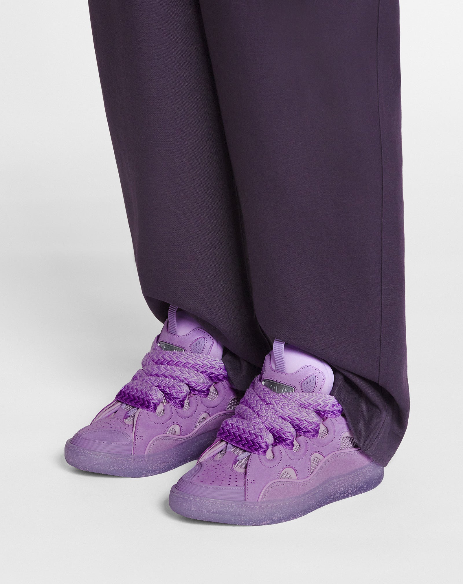 LEATHER CURB SNEAKERS