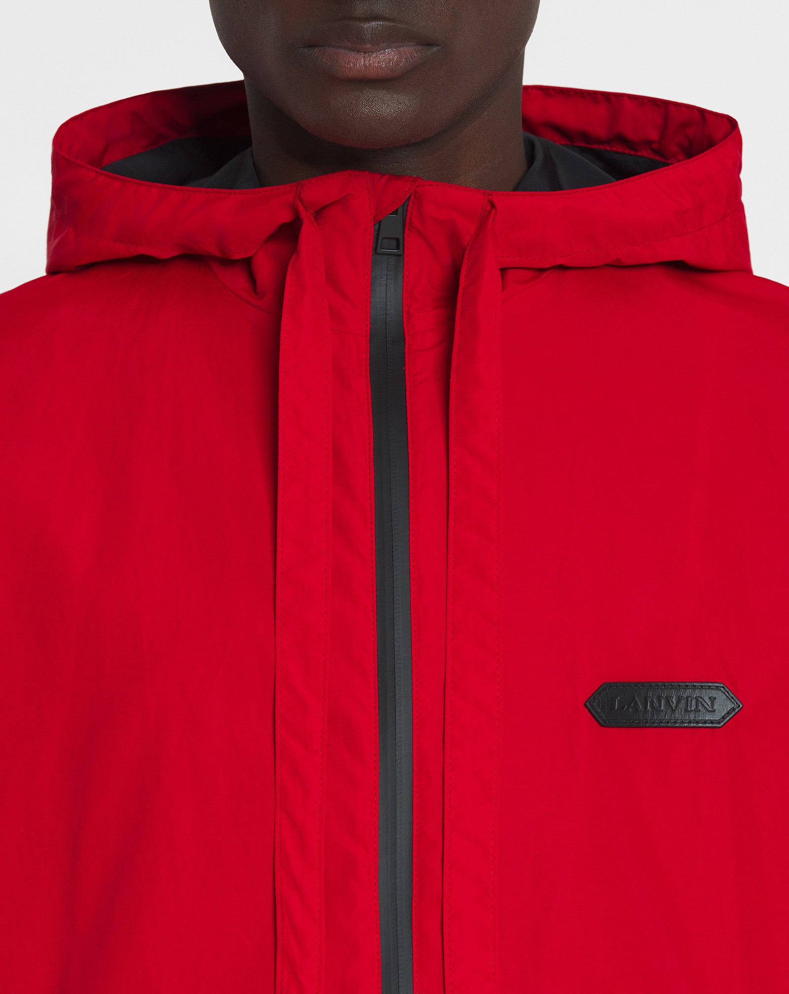 WINDBREAKER IN TECHNICAL FABRIC