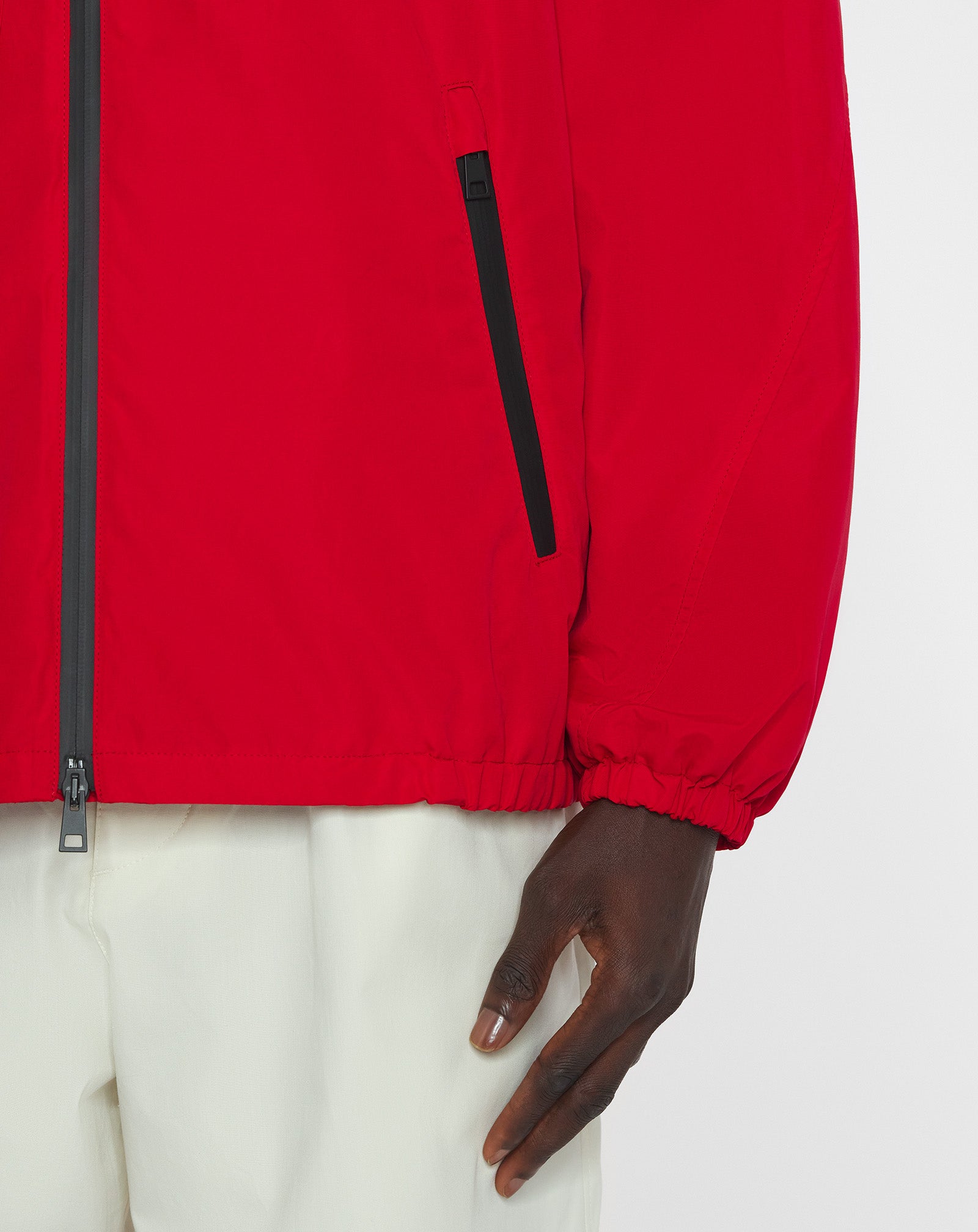 WINDBREAKER IN TECHNICAL FABRIC