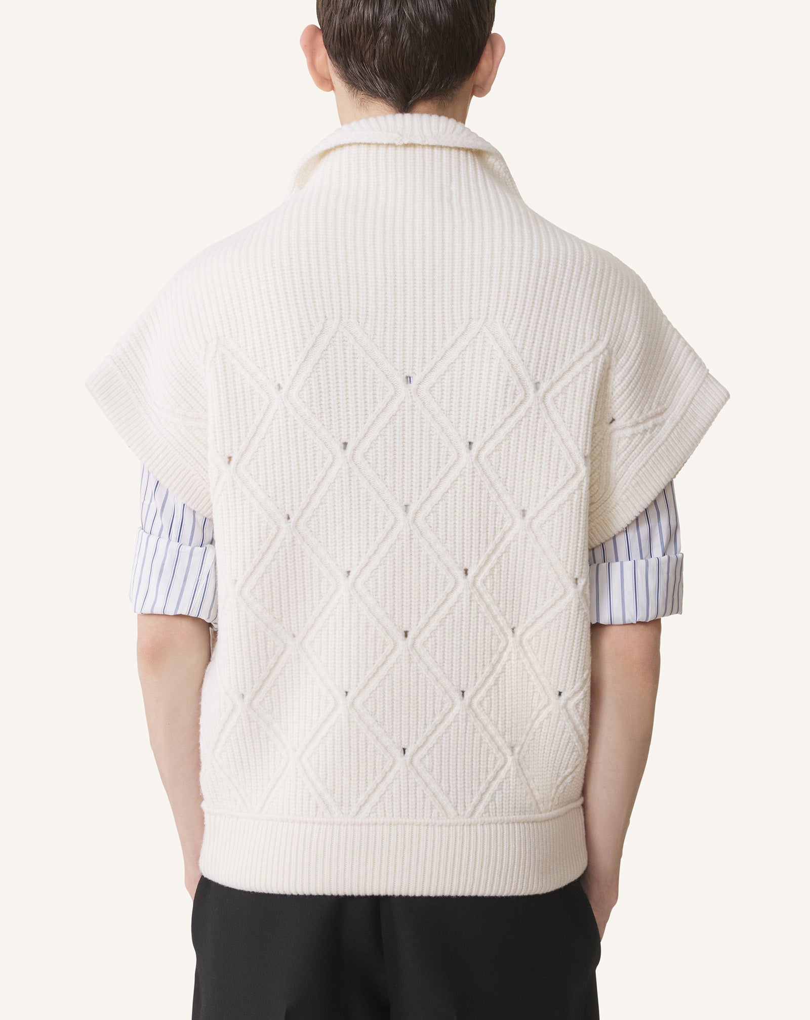 SLEEVELESS DIAMOND DETAIL WOOL SWEATER