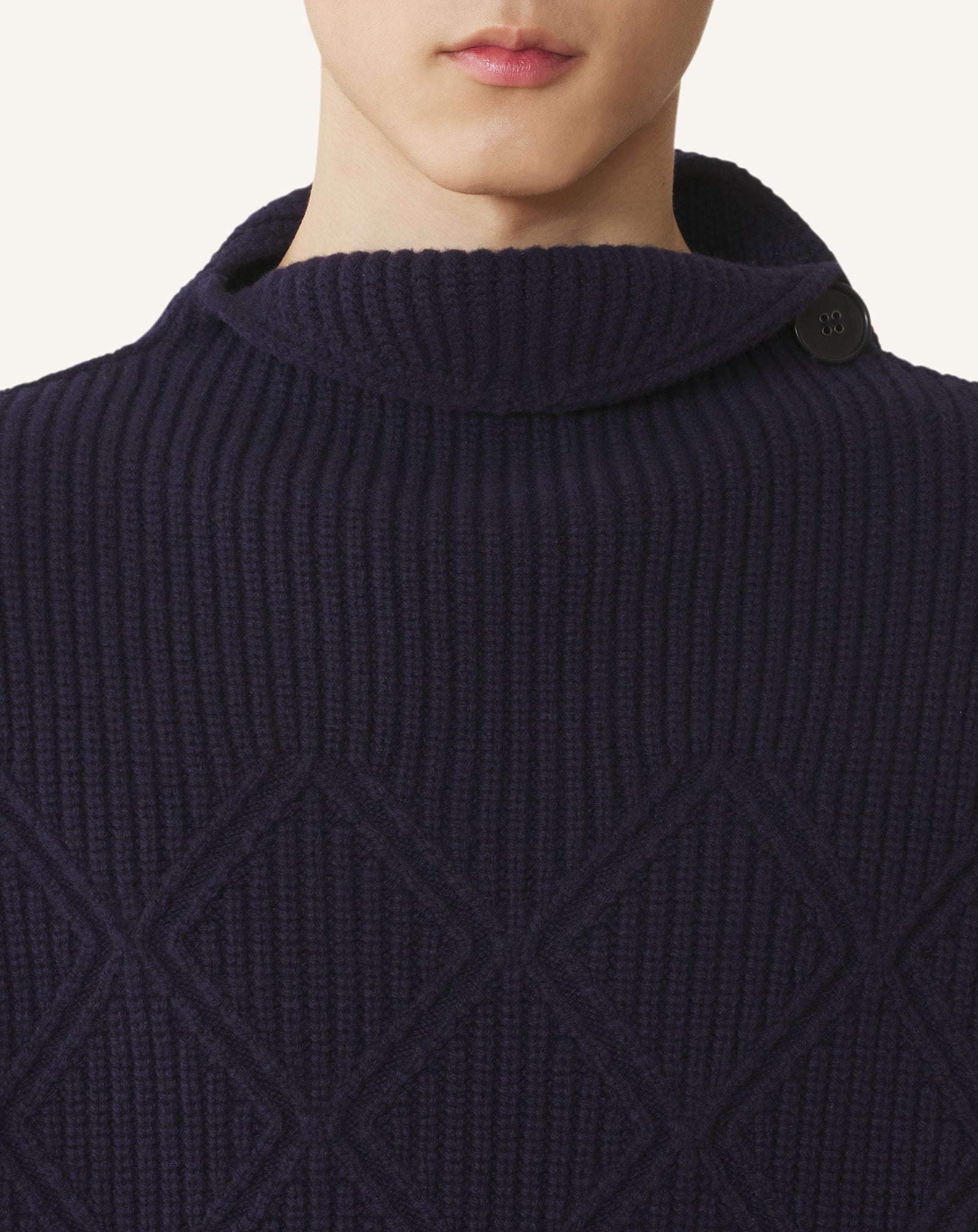 SLEEVELESS DIAMOND DETAIL WOOL SWEATER