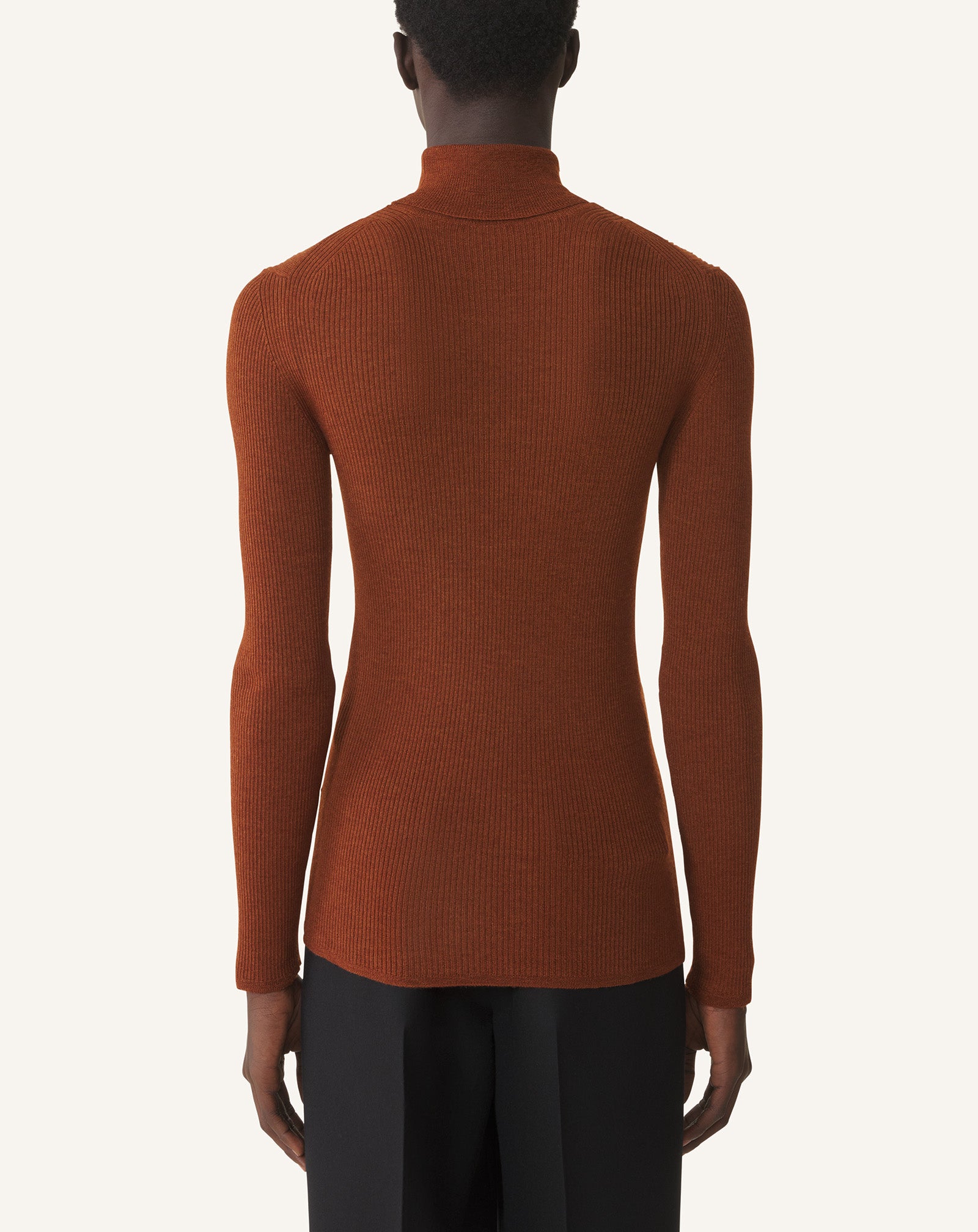 MERINO WOOL AND SILK TURTLENECK SWEATER