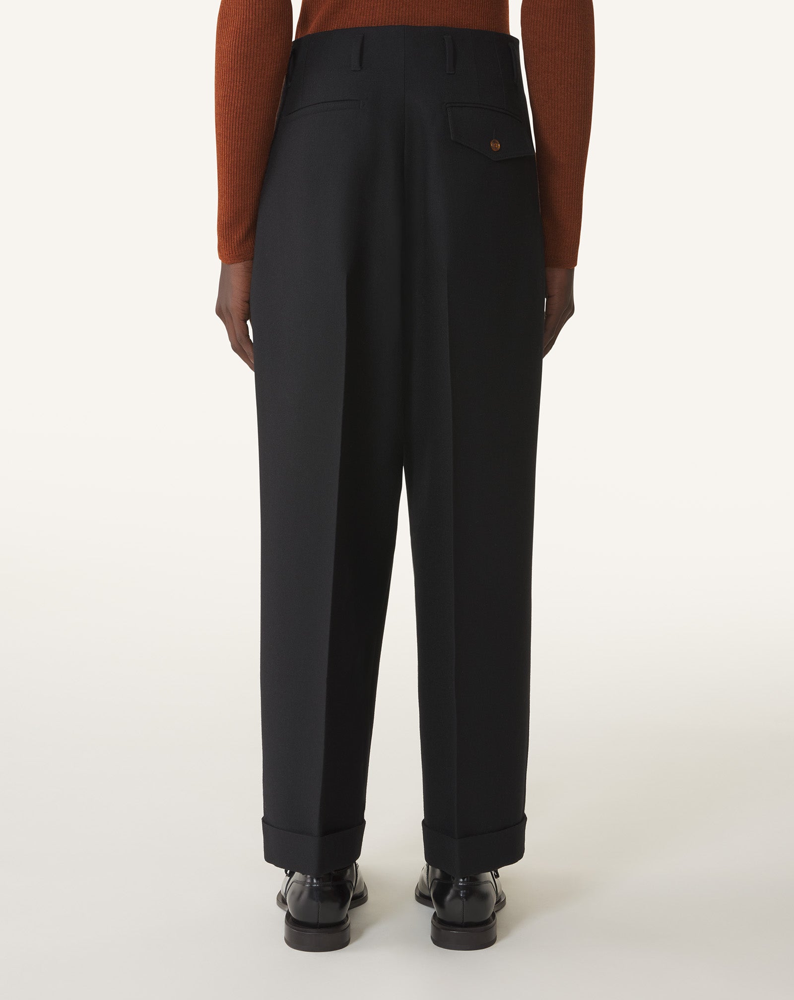 TRIPLE PLEATED PANTS
