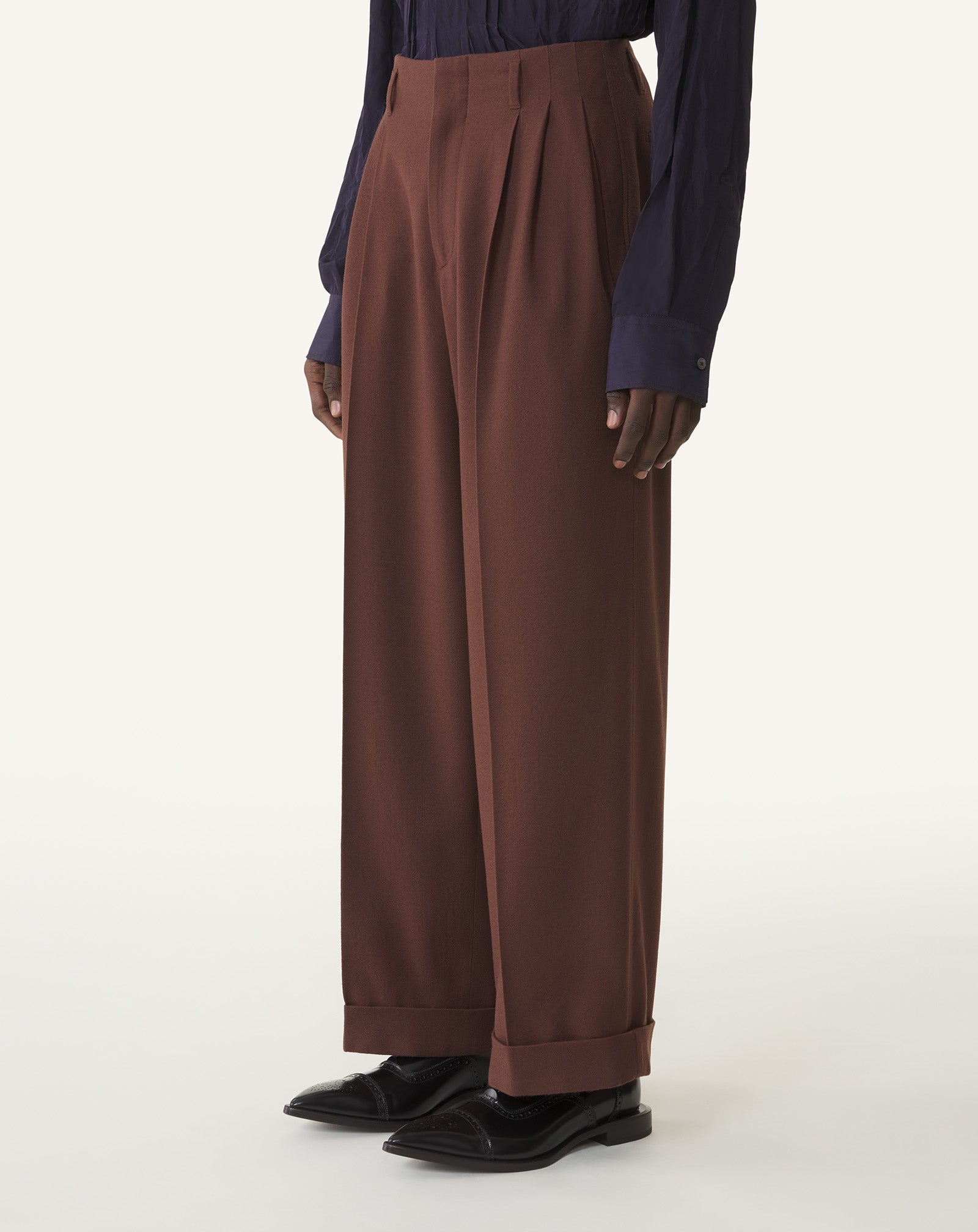 TRIPLE PLEATED PANTS