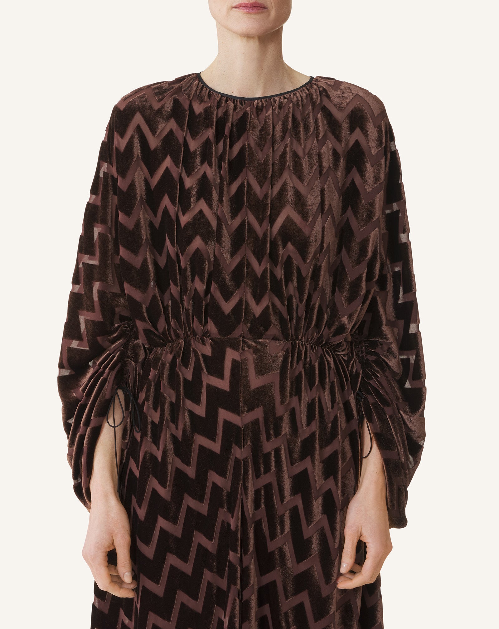 FITTED WAIST MIDI DRESS