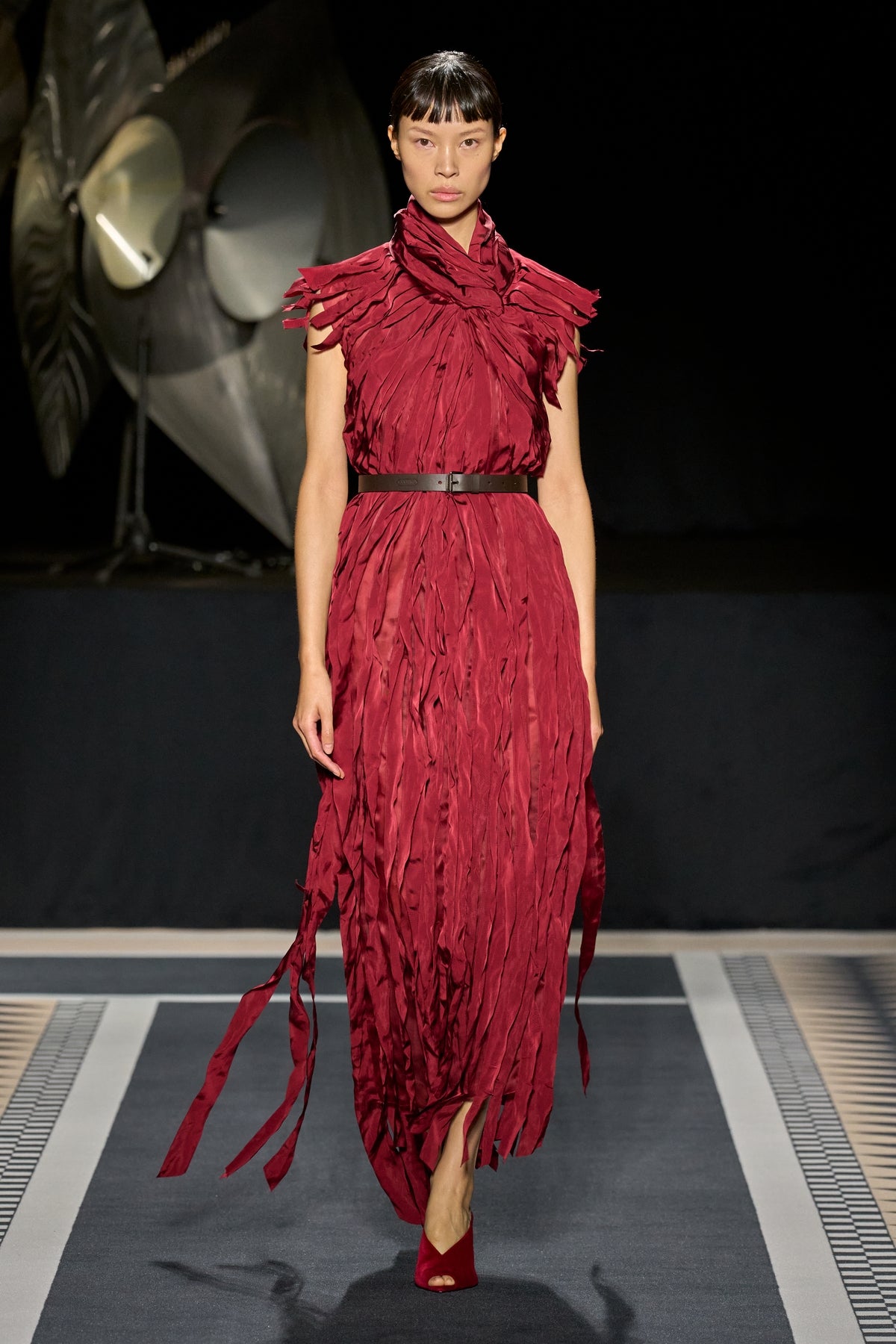 CAPRICE - FRONT KNOT DRESS