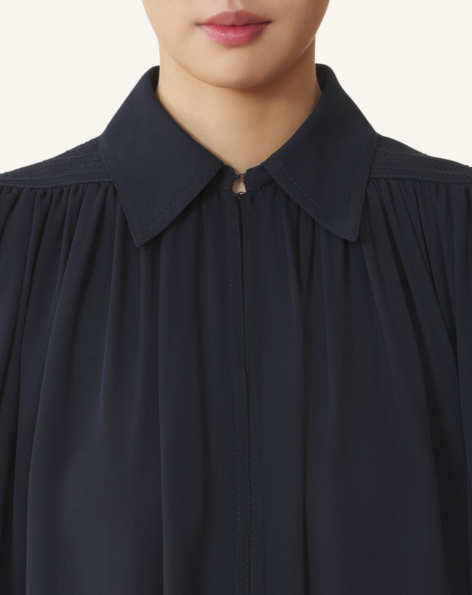 PUFF-SLEEVE TOP