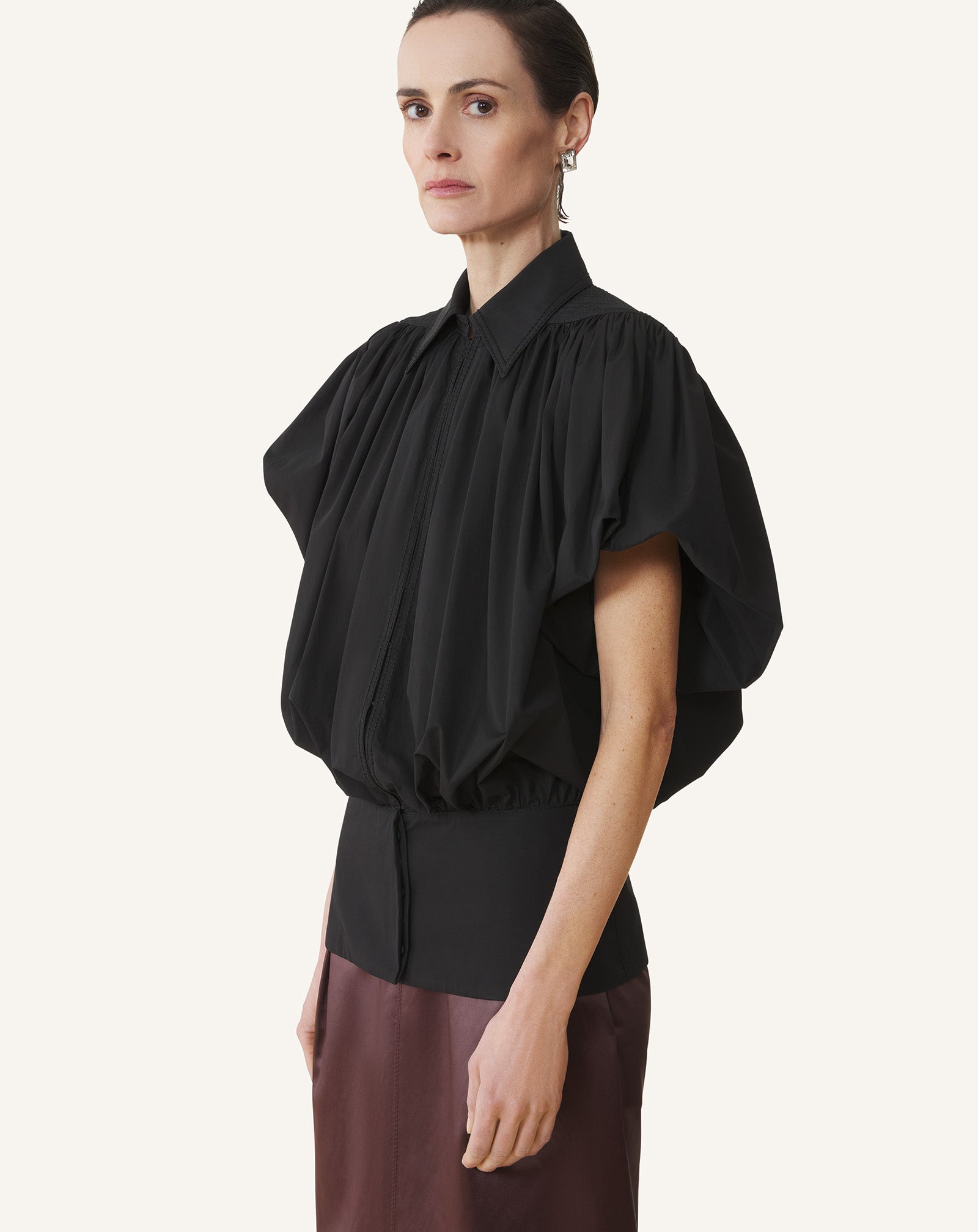 PUFF-SLEEVE TOP