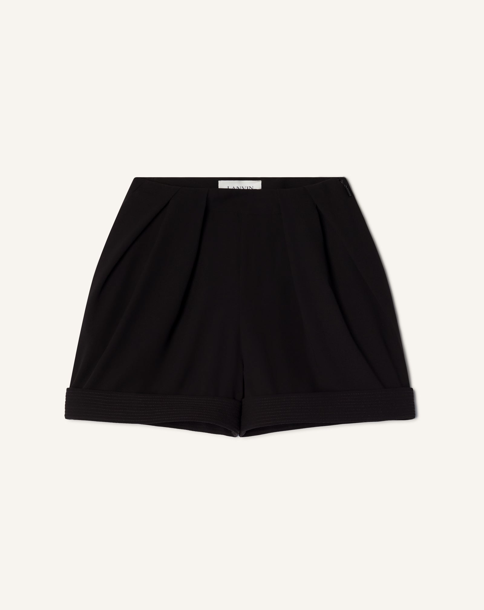 CREPE PLEATED SHORTS