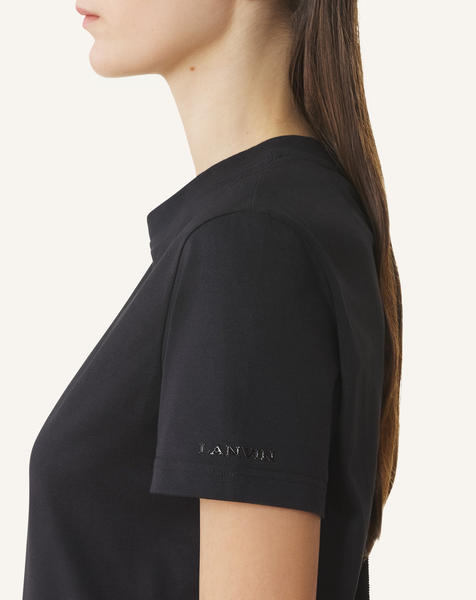 T-SHIRT WITH KNOT DETAIL