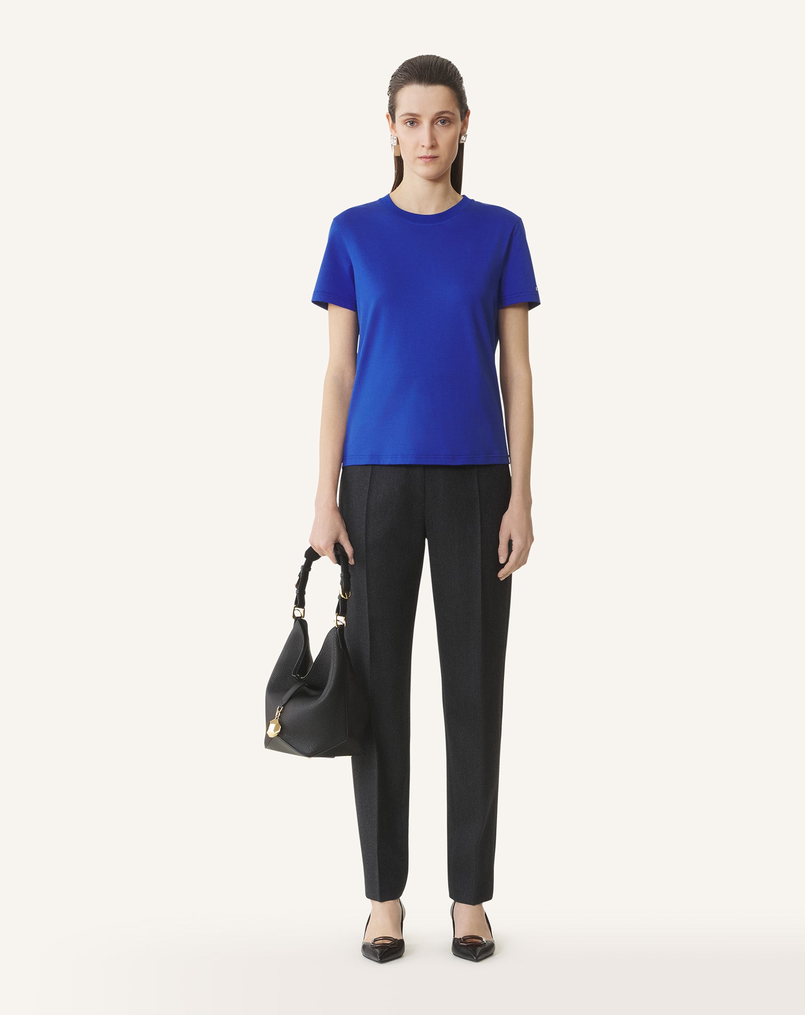 T-SHIRT WITH KNOT DETAIL
