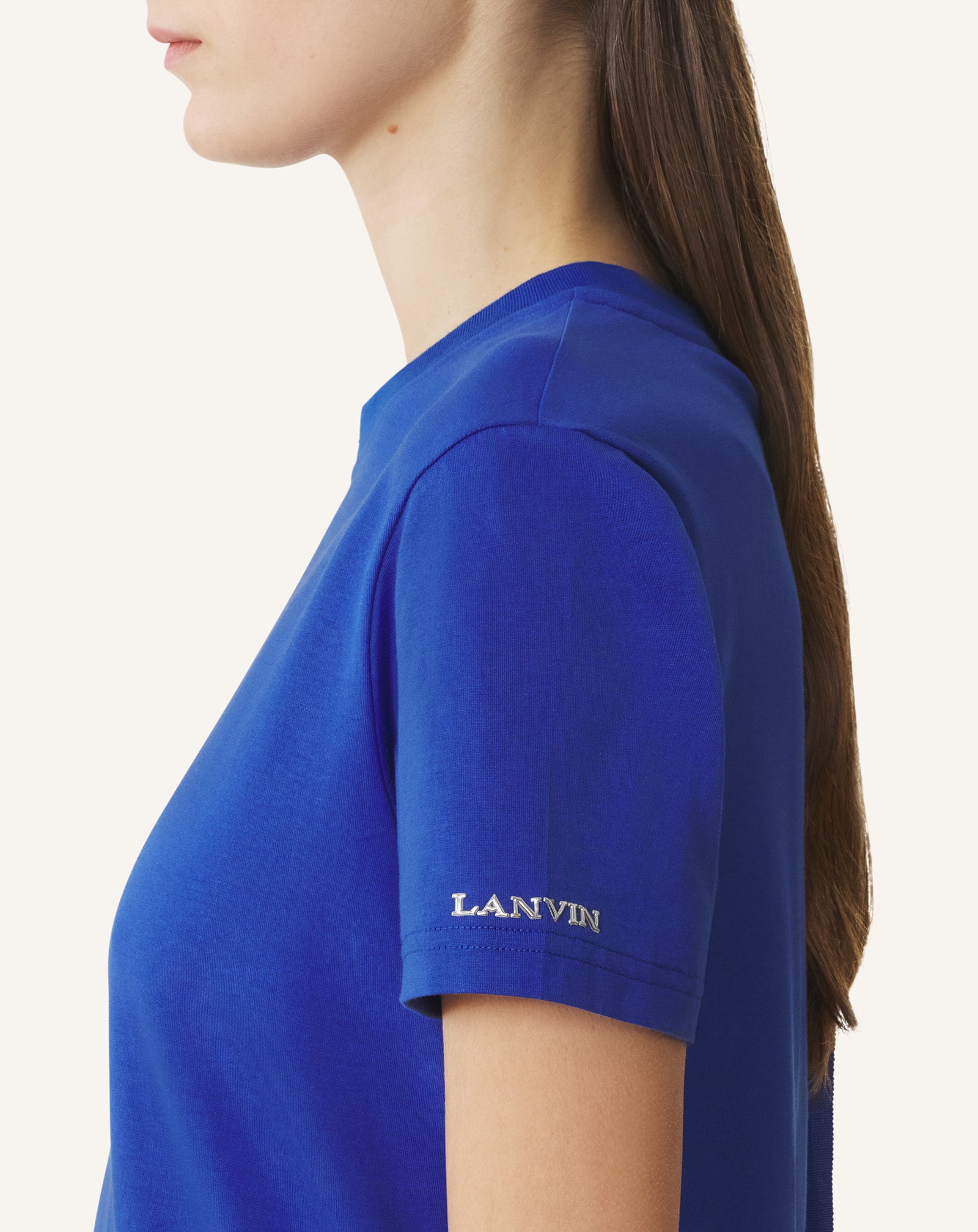T-SHIRT WITH KNOT DETAIL