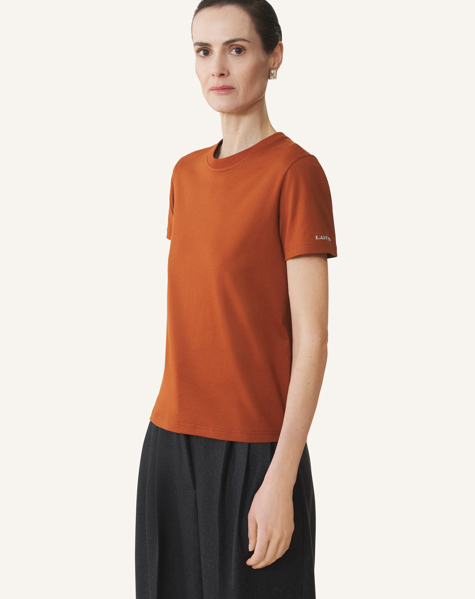 T-SHIRT WITH KNOT DETAIL