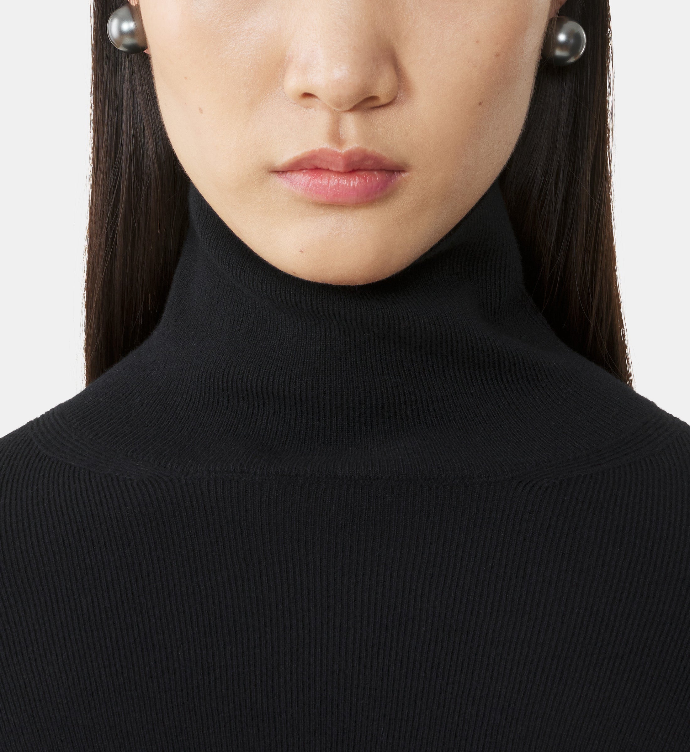 LES PERLES BY LANVIN EARSTUDS
