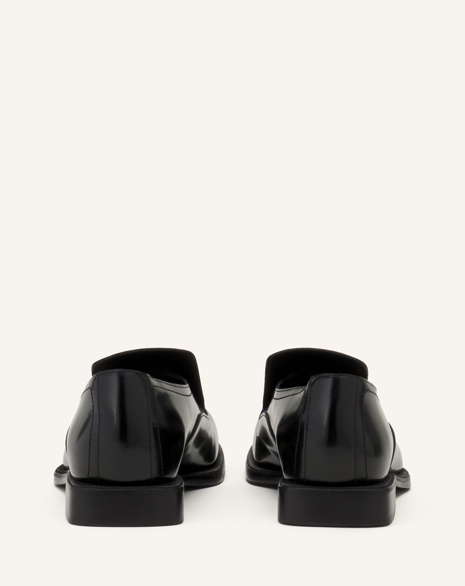 BLACK CLASSIC LOAFERS IN LEATHER