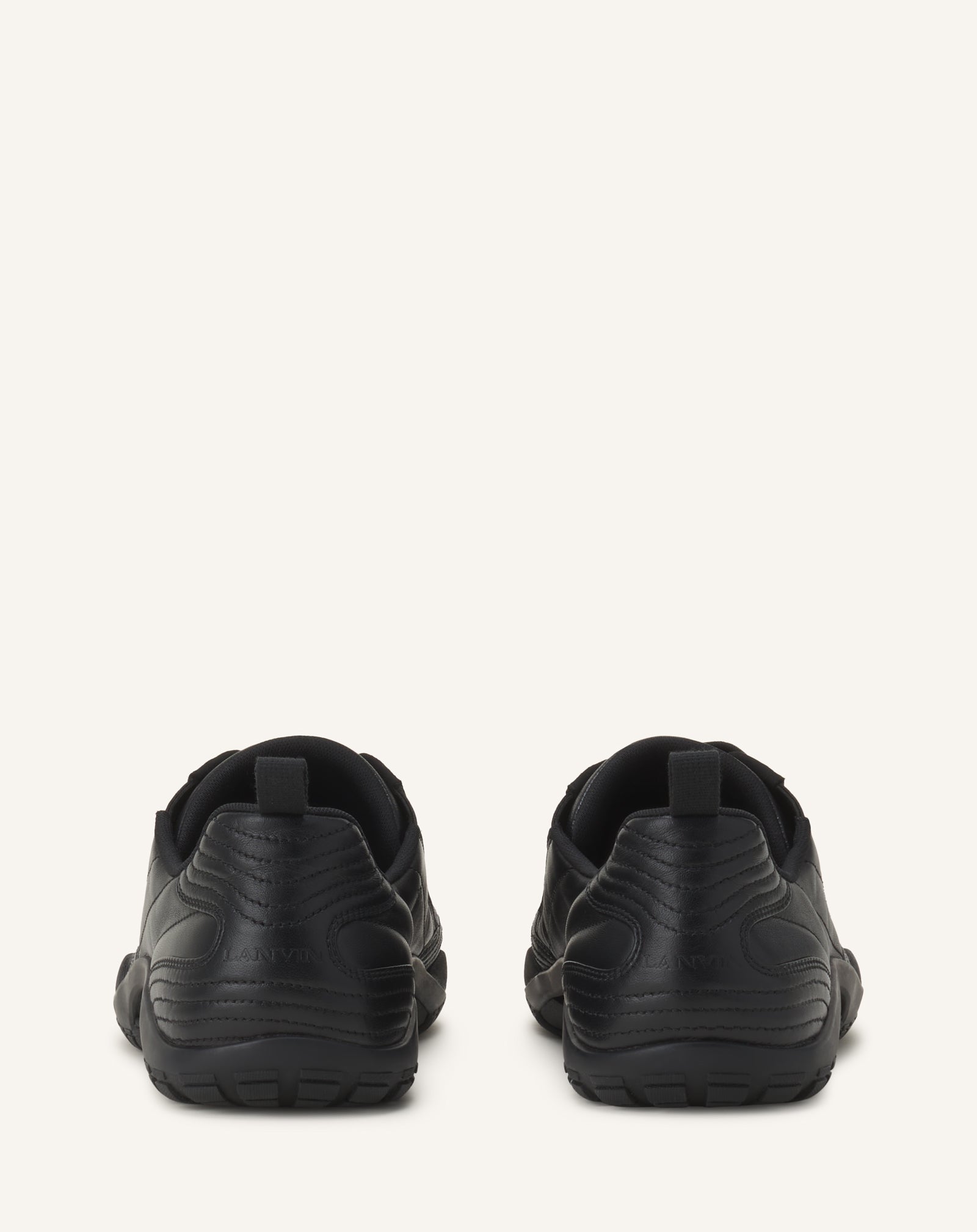 BLACK LNV2 SNEAKERS IN LEATHER