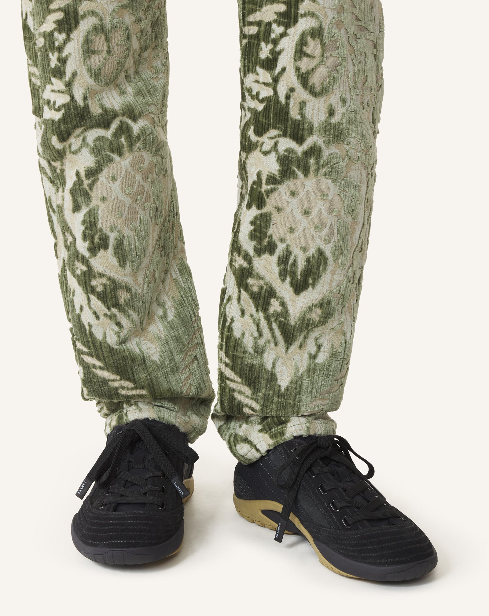 BLACK LNV2 SNEAKERS IN NYLON