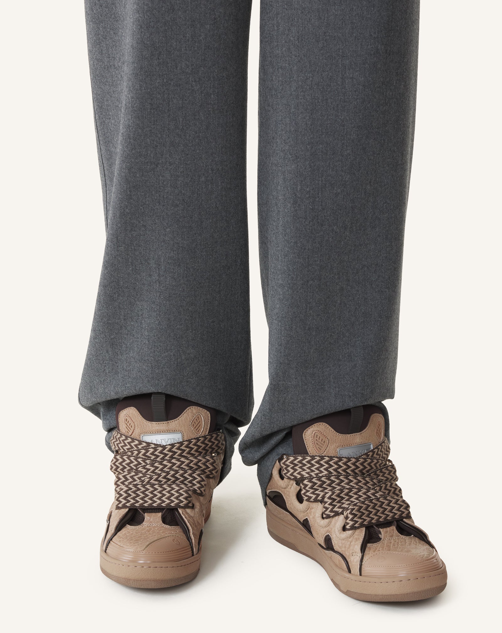 BEIGE CURB SNEAKERS IN DINO-EFFECT LEATHER