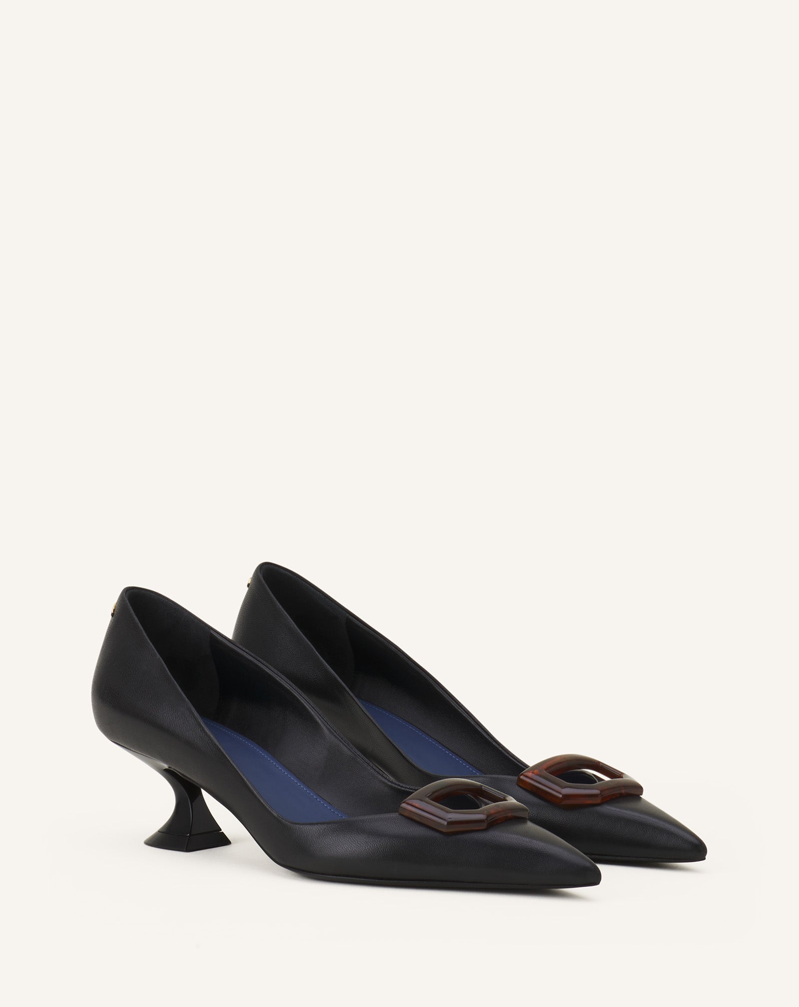 MIDNIGHT STEP LEATHER PUMP WITH BUCKLE