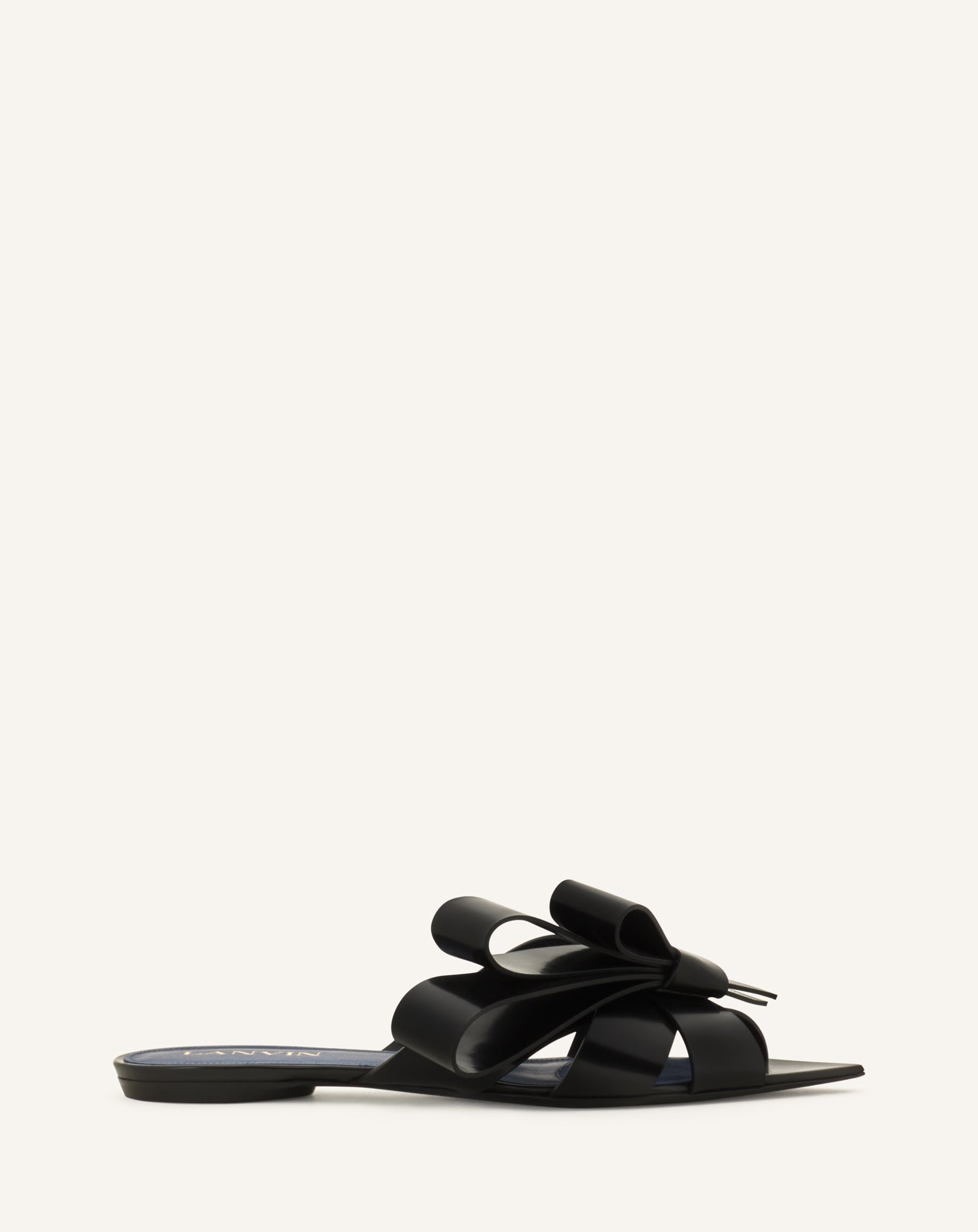 BLACK CADEAU MULE FLATS IN LEATHER