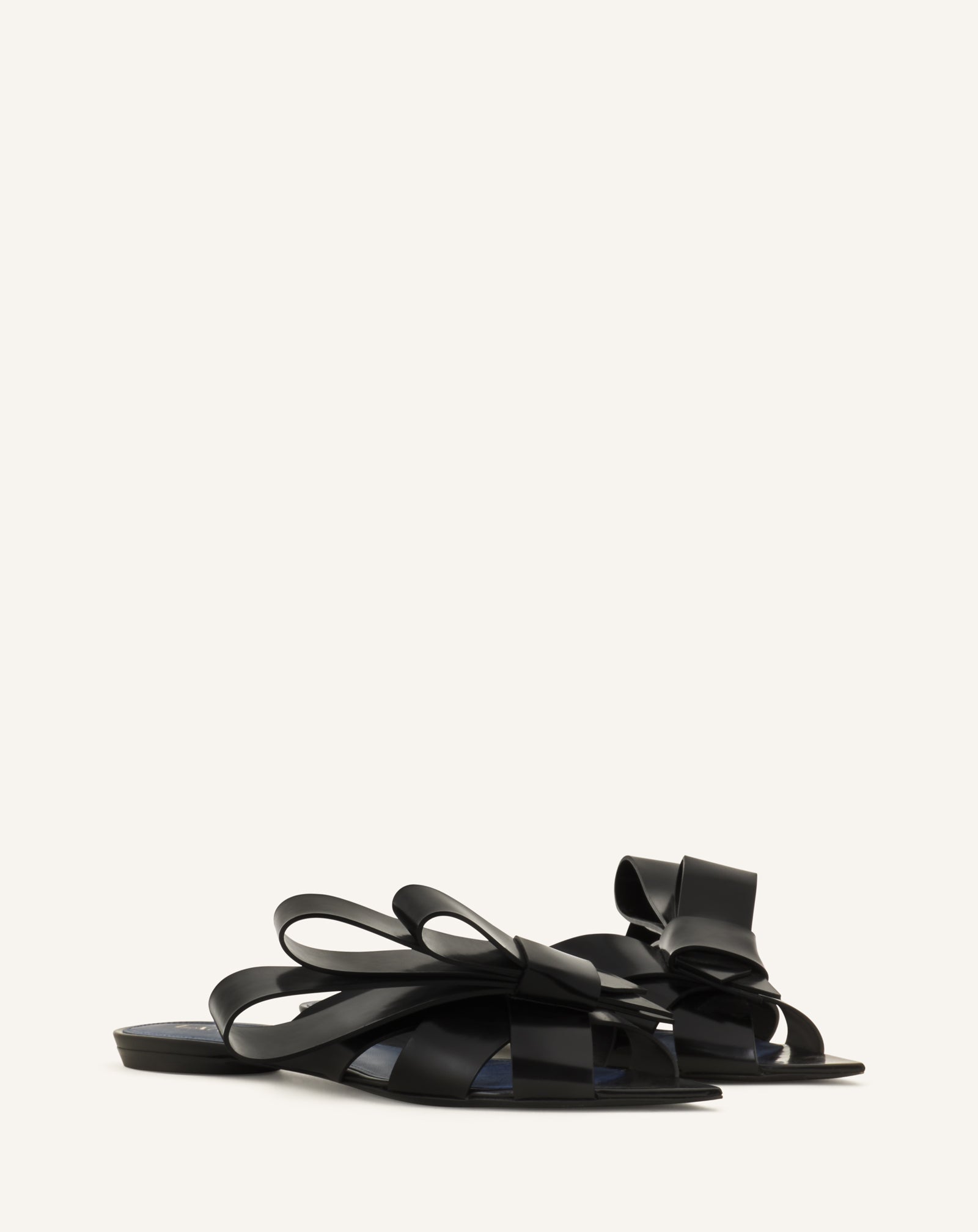 BLACK CADEAU MULE FLATS IN LEATHER