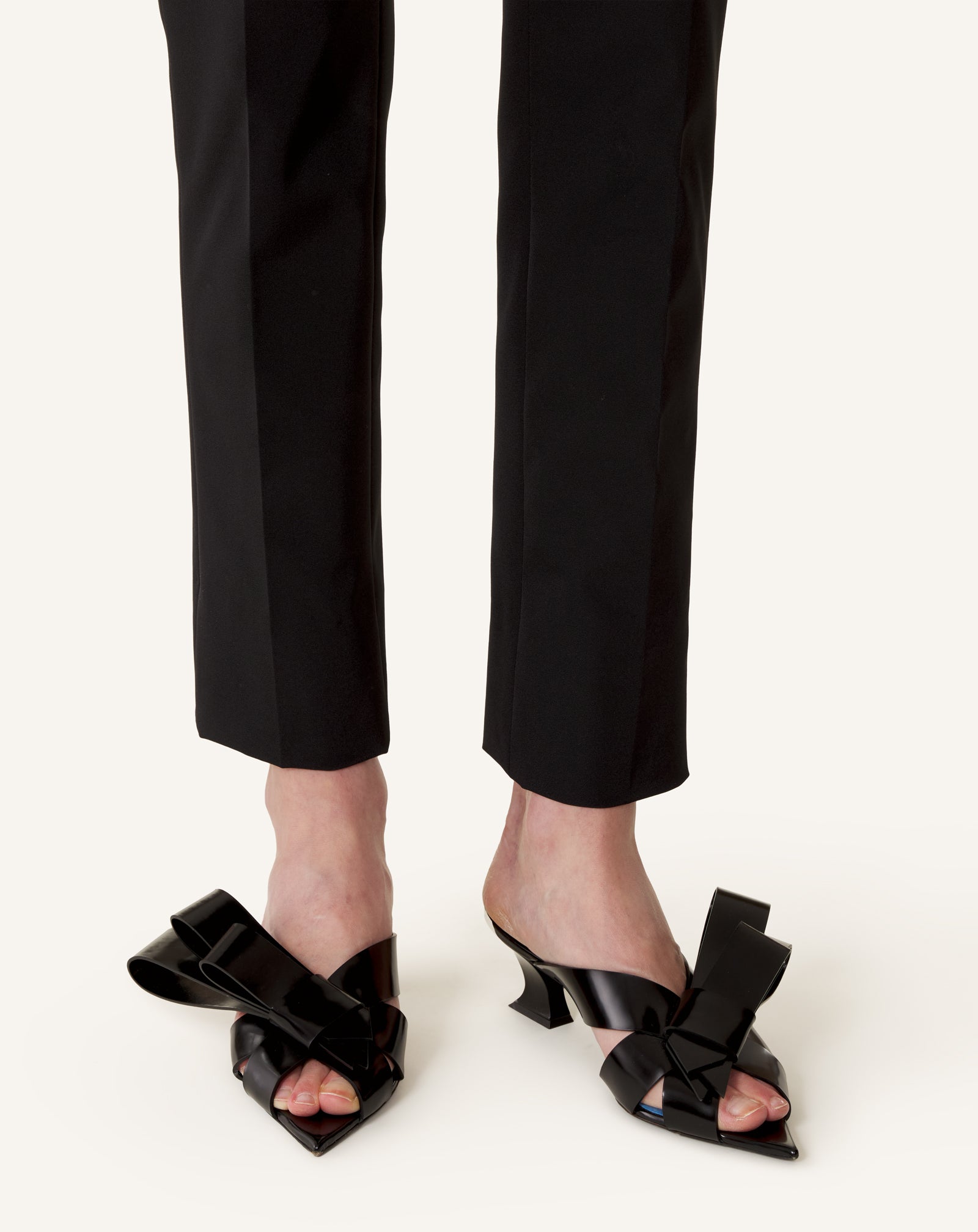 BLACK CADEAU LEATHER MULE WITH HEEL