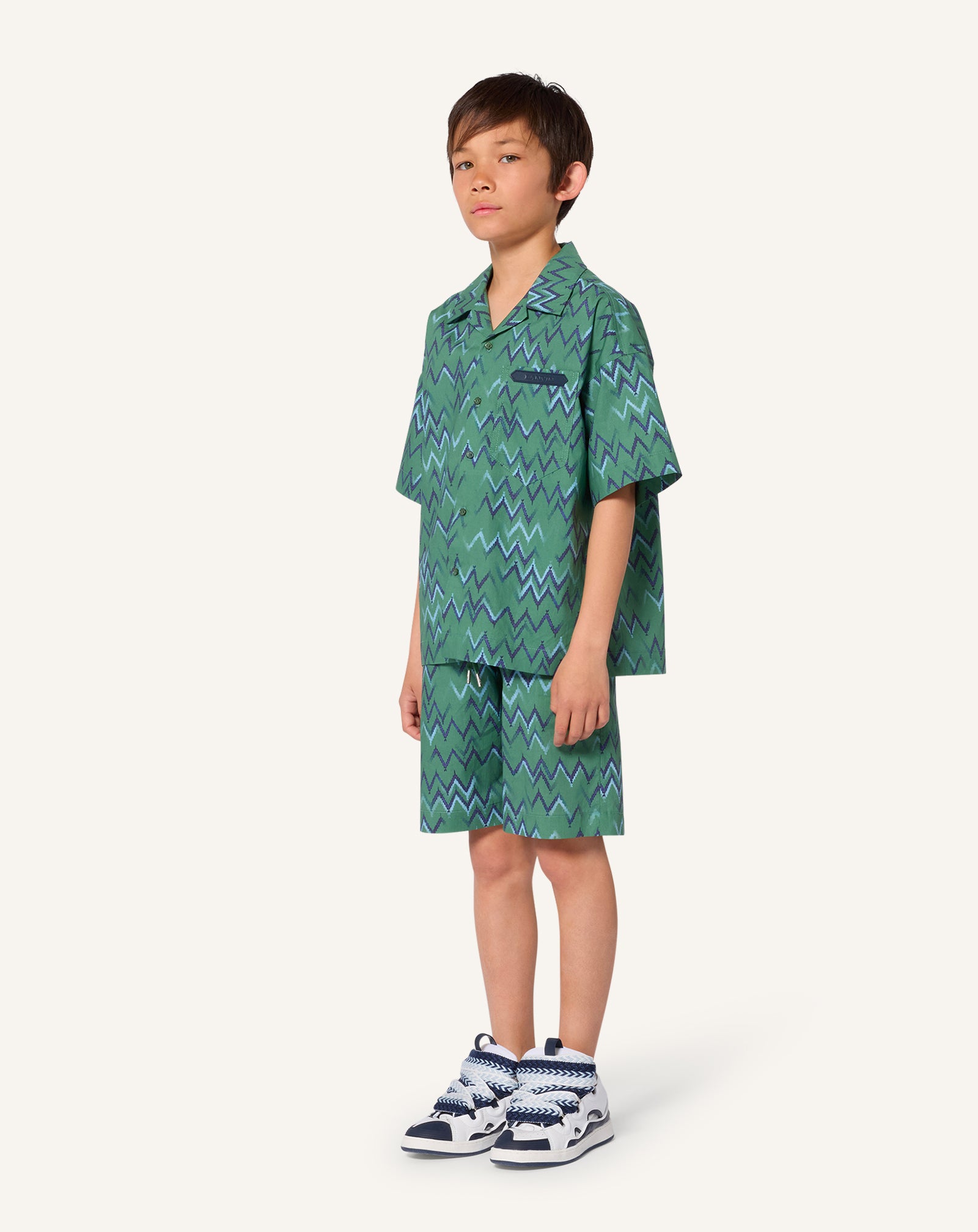 SHORT SLEEVE SHIRT