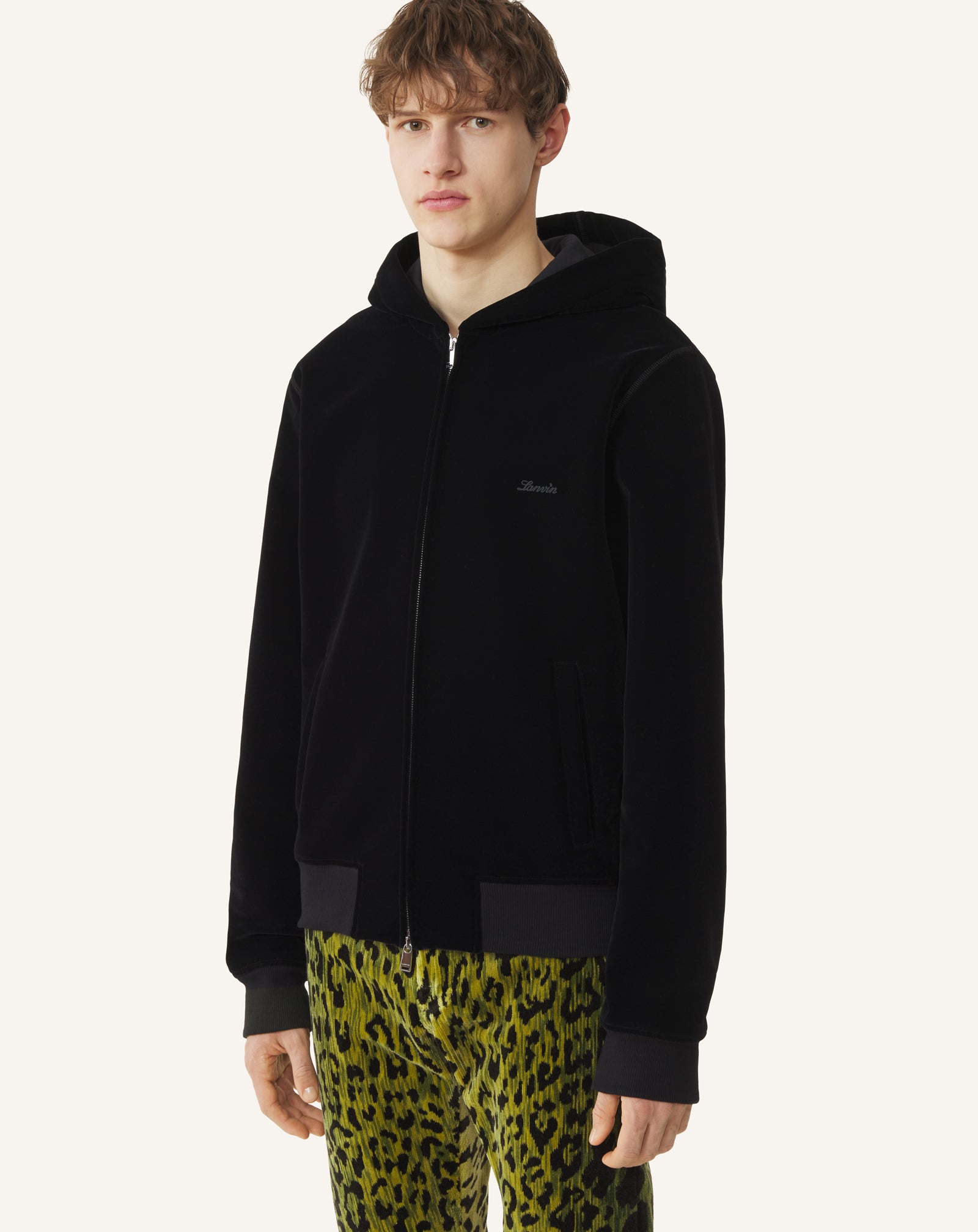 BLACK ZIP-UP HOODIE IN VELVET