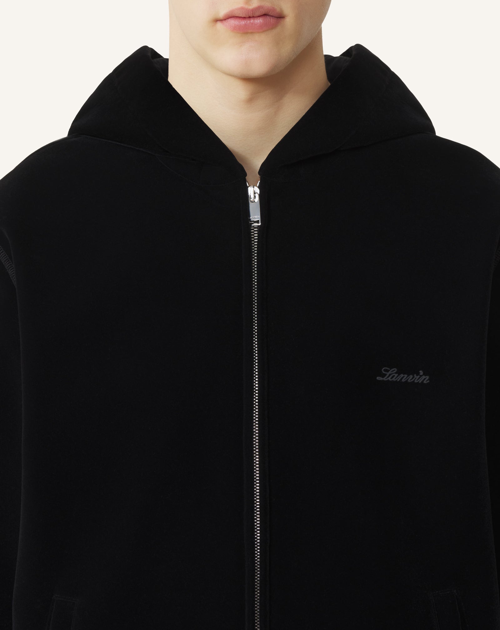 BLACK ZIP-UP HOODIE IN VELVET