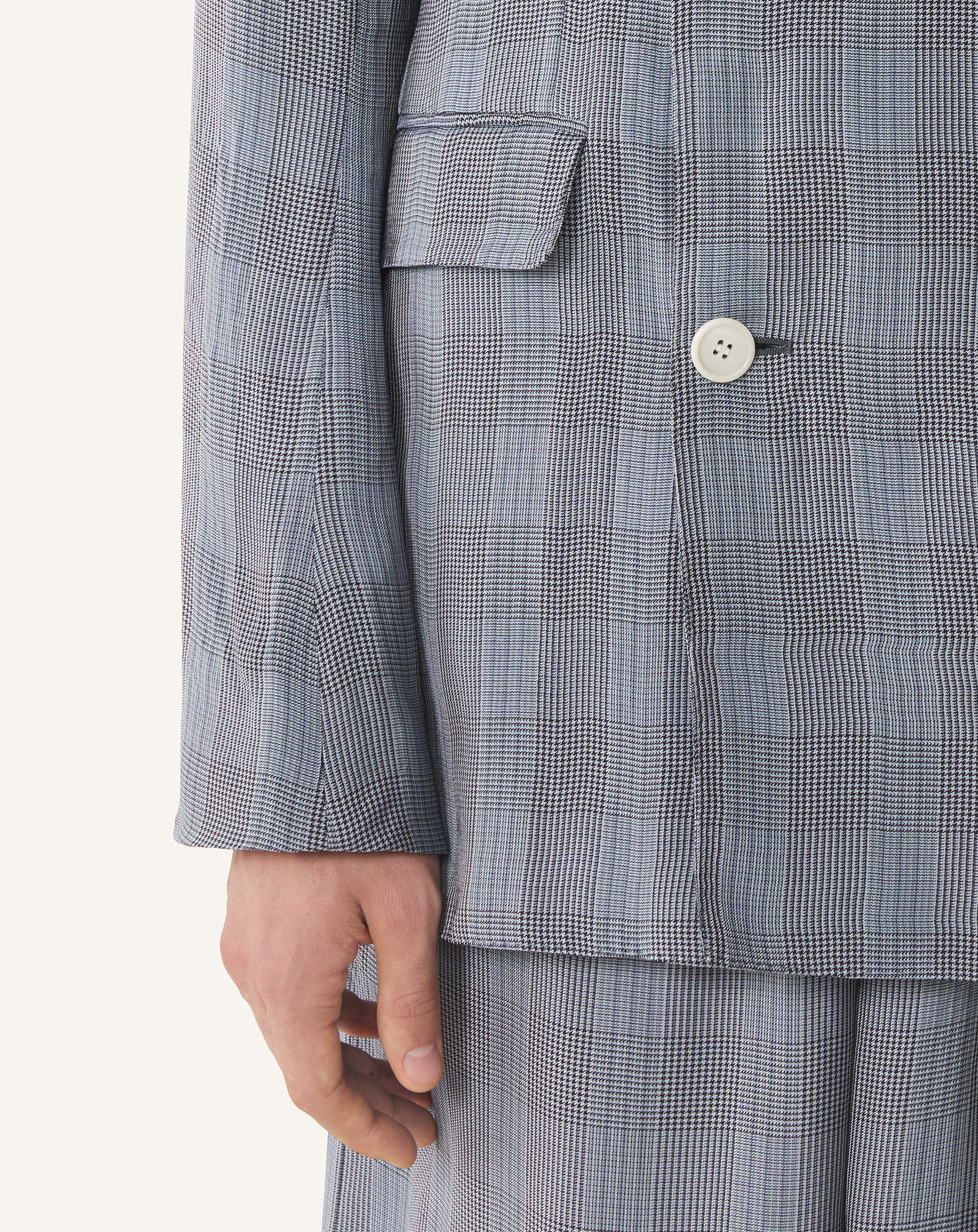 BLACK DOUBLE-BREASTED JACKET IN VISCOSE