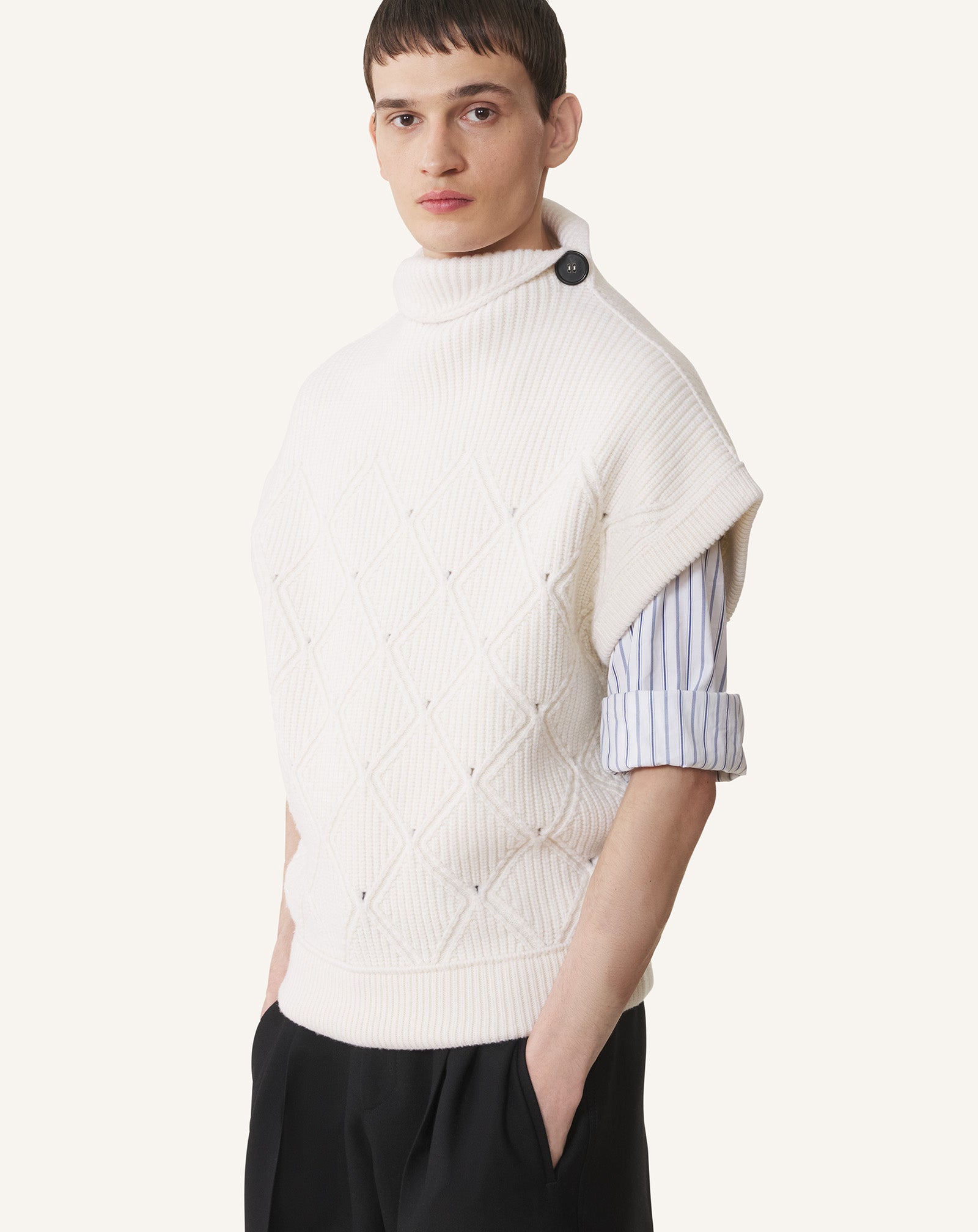 SLEEVELESS DIAMOND DETAIL WOOL SWEATER