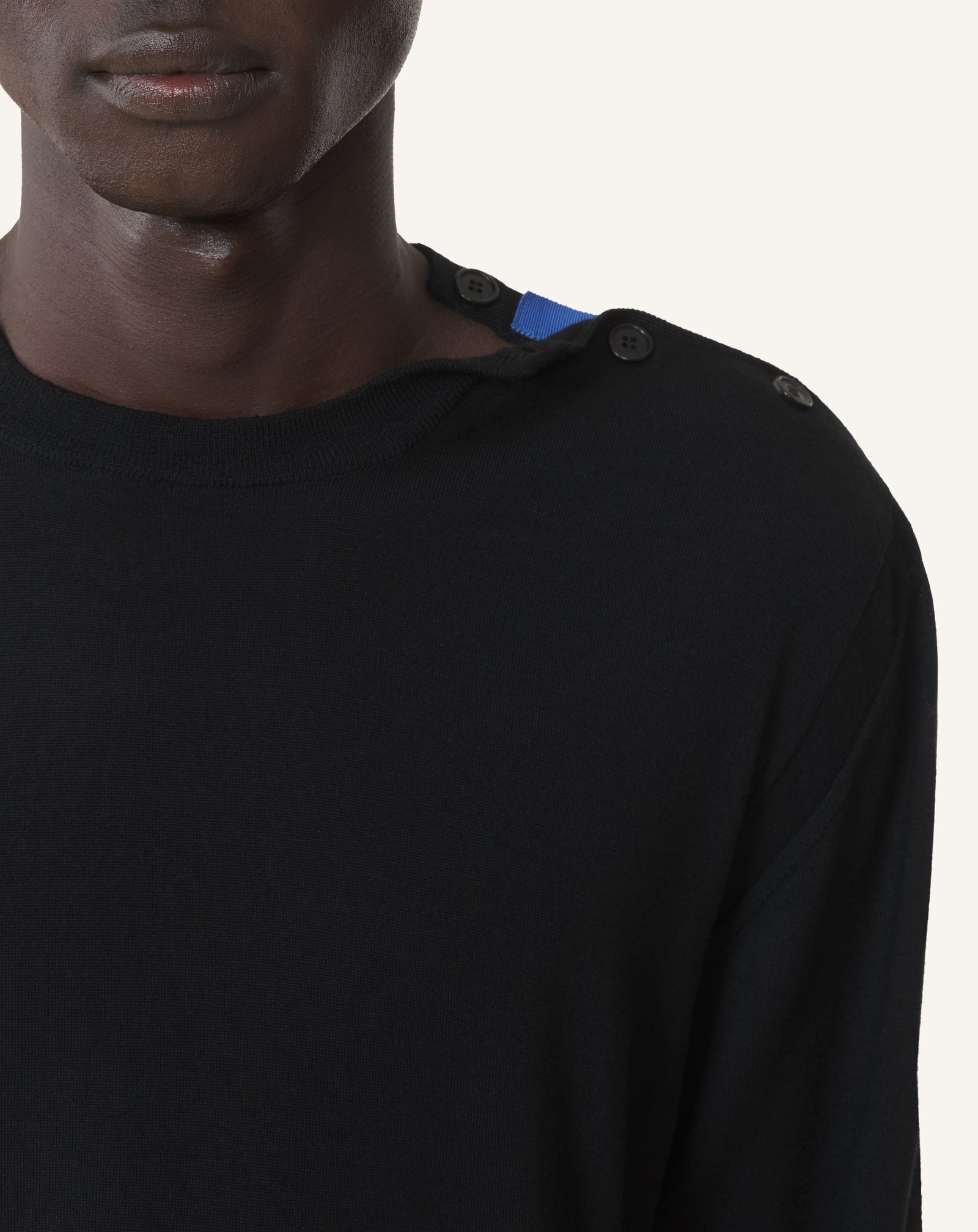 BLACK CLASSIC MERINO WOOL SWEATER