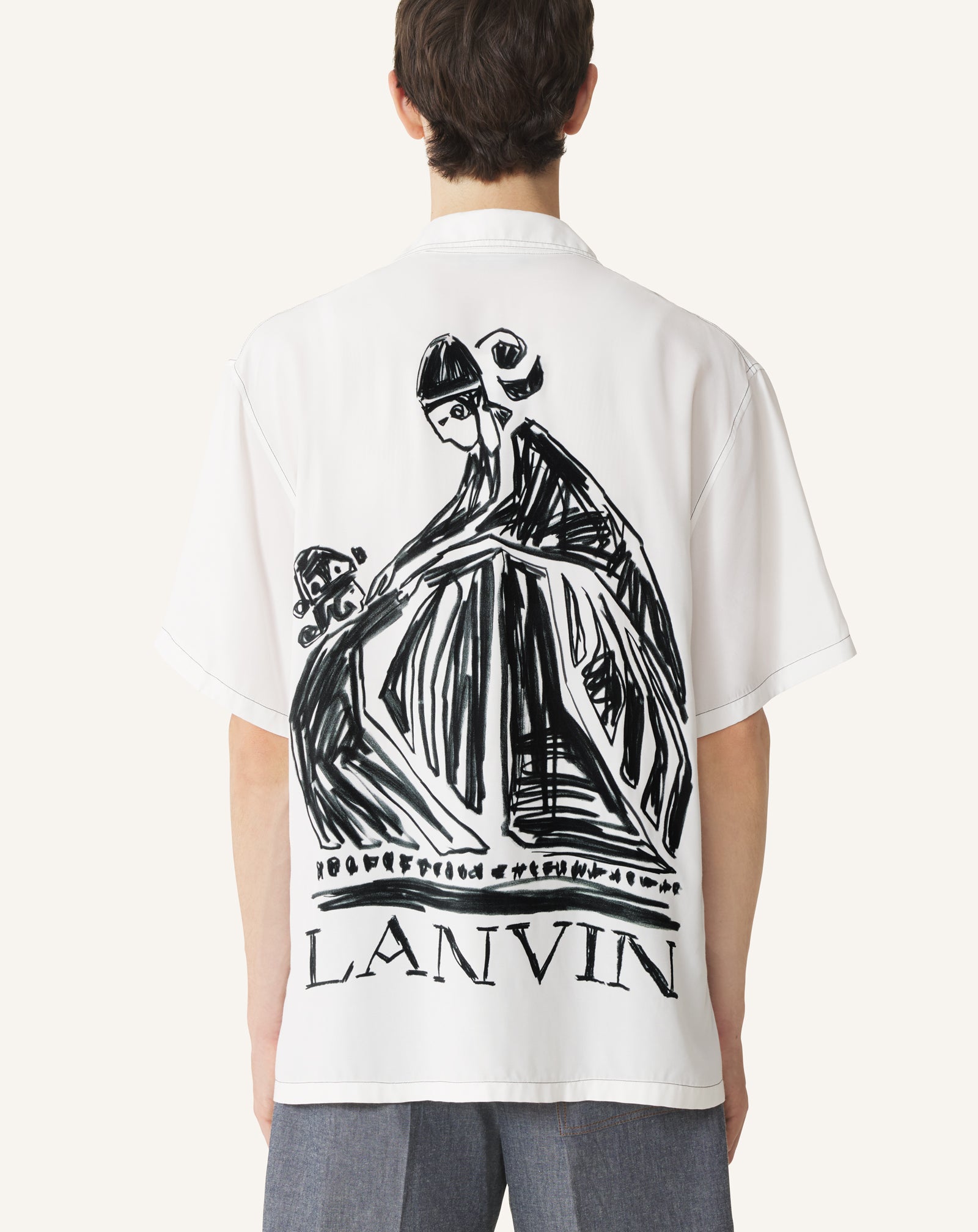 WHITE SHIRT WITH MOTHER AND CHILD PRINT ON THE BACK