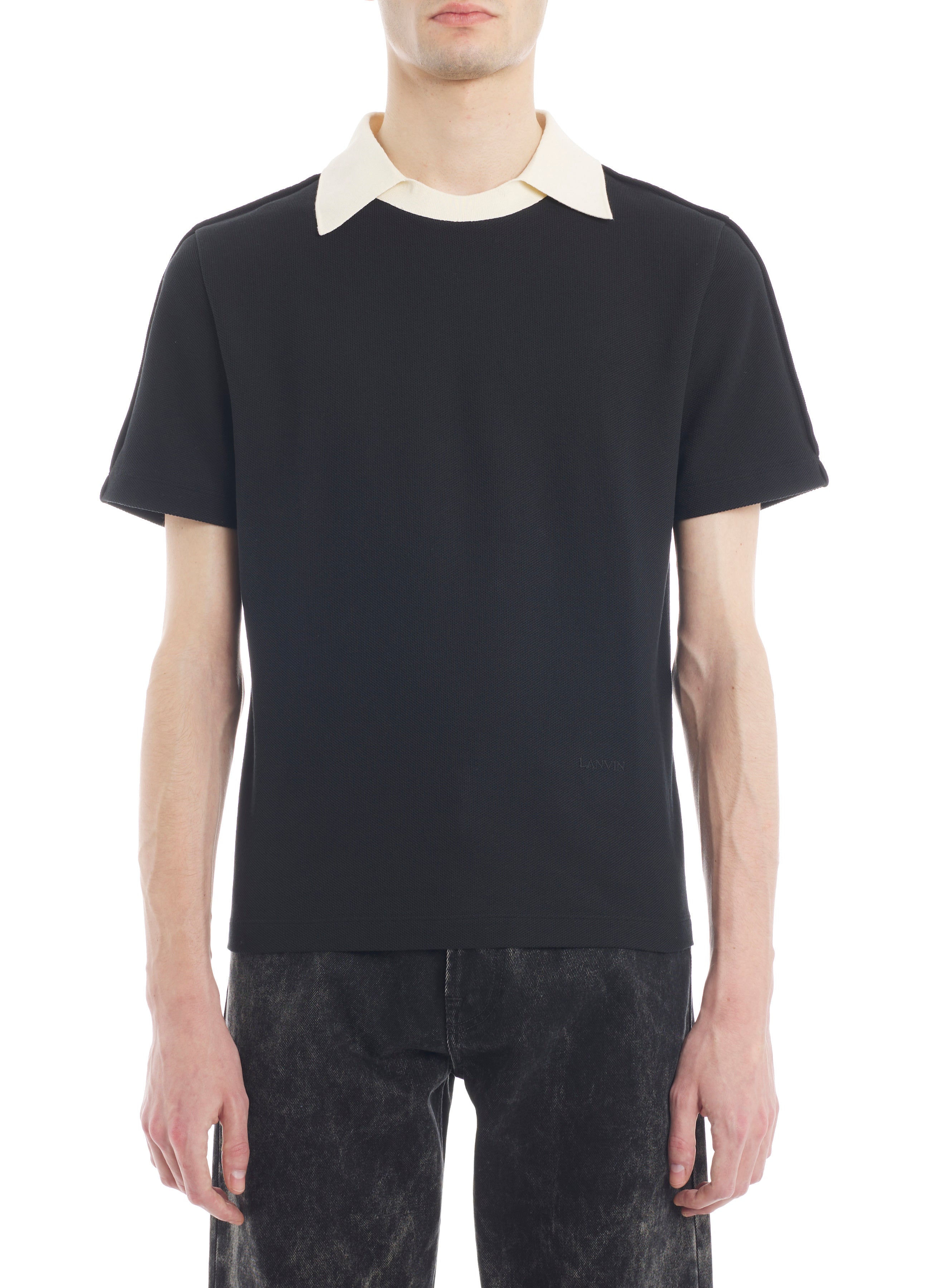 CONTRASTED COLLAR T-SHIRT