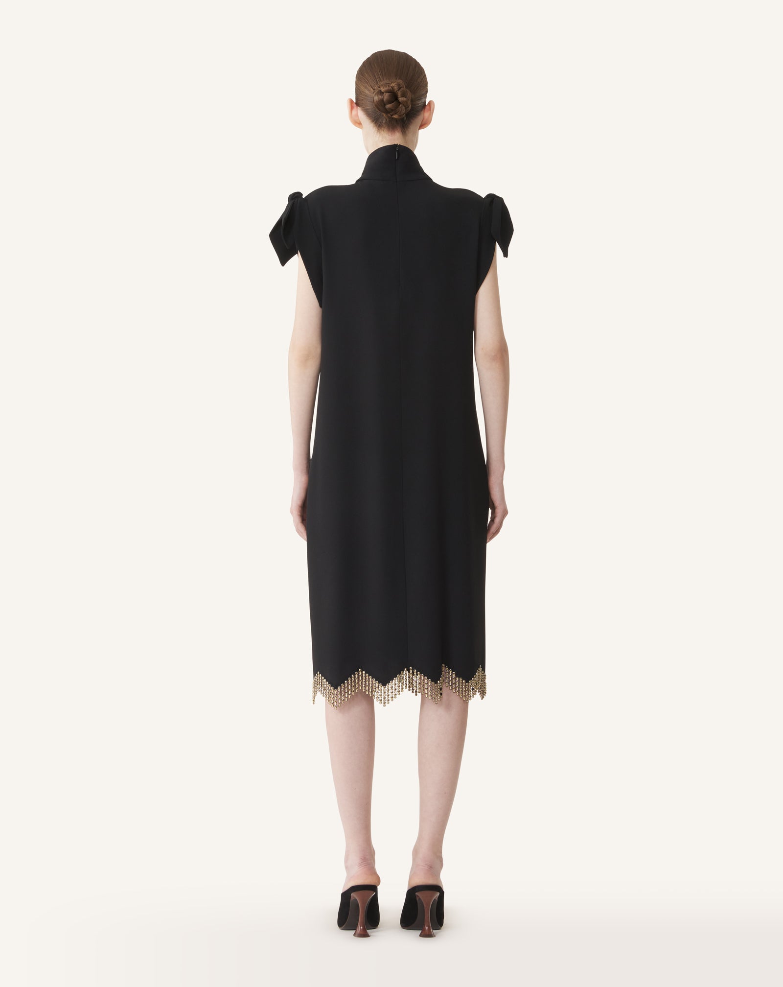 BLACK EMBROIDERED BOW DRESS IN SABLÉ