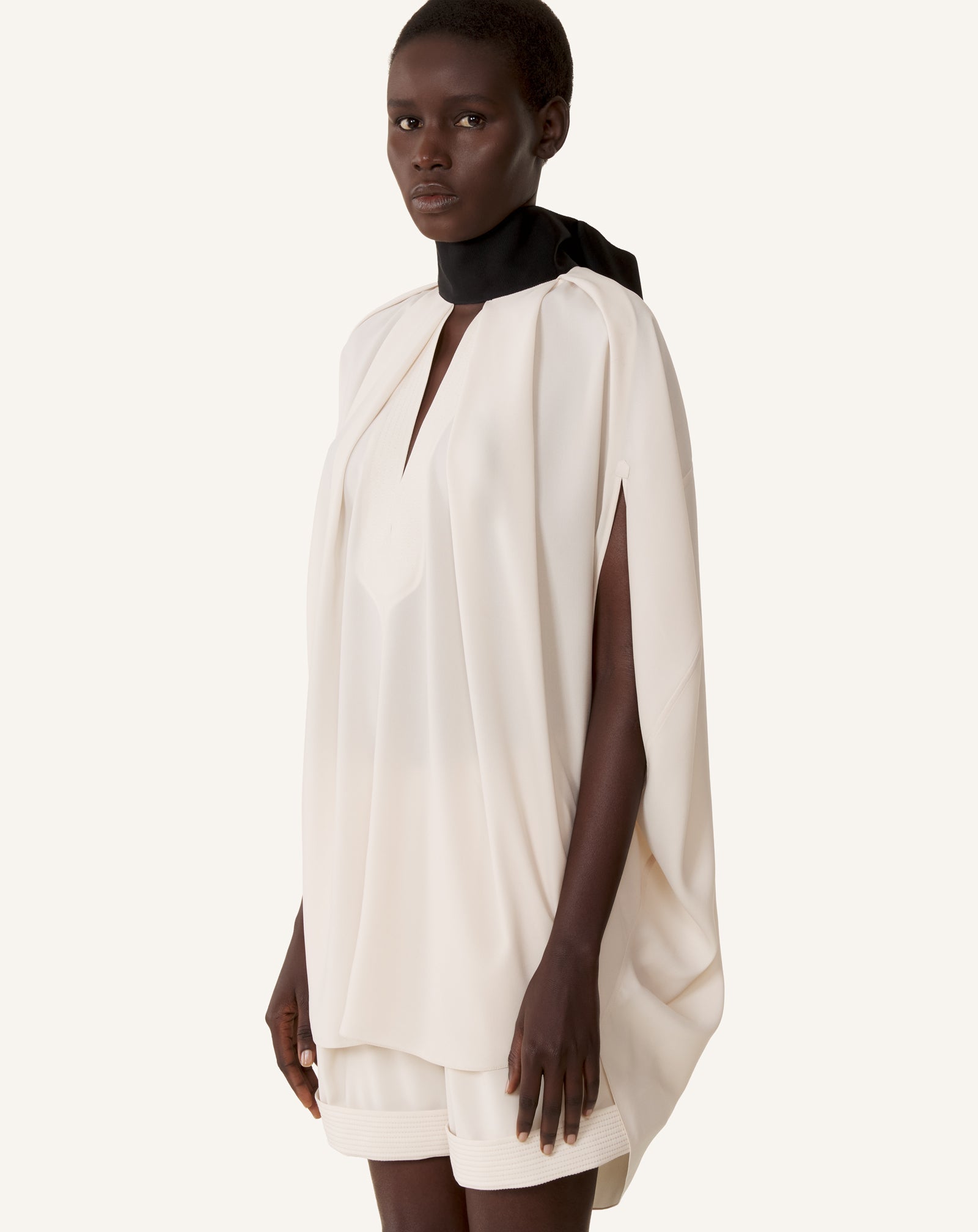 WHITE KNOTTED LOOSE-FIT CREPE TOP