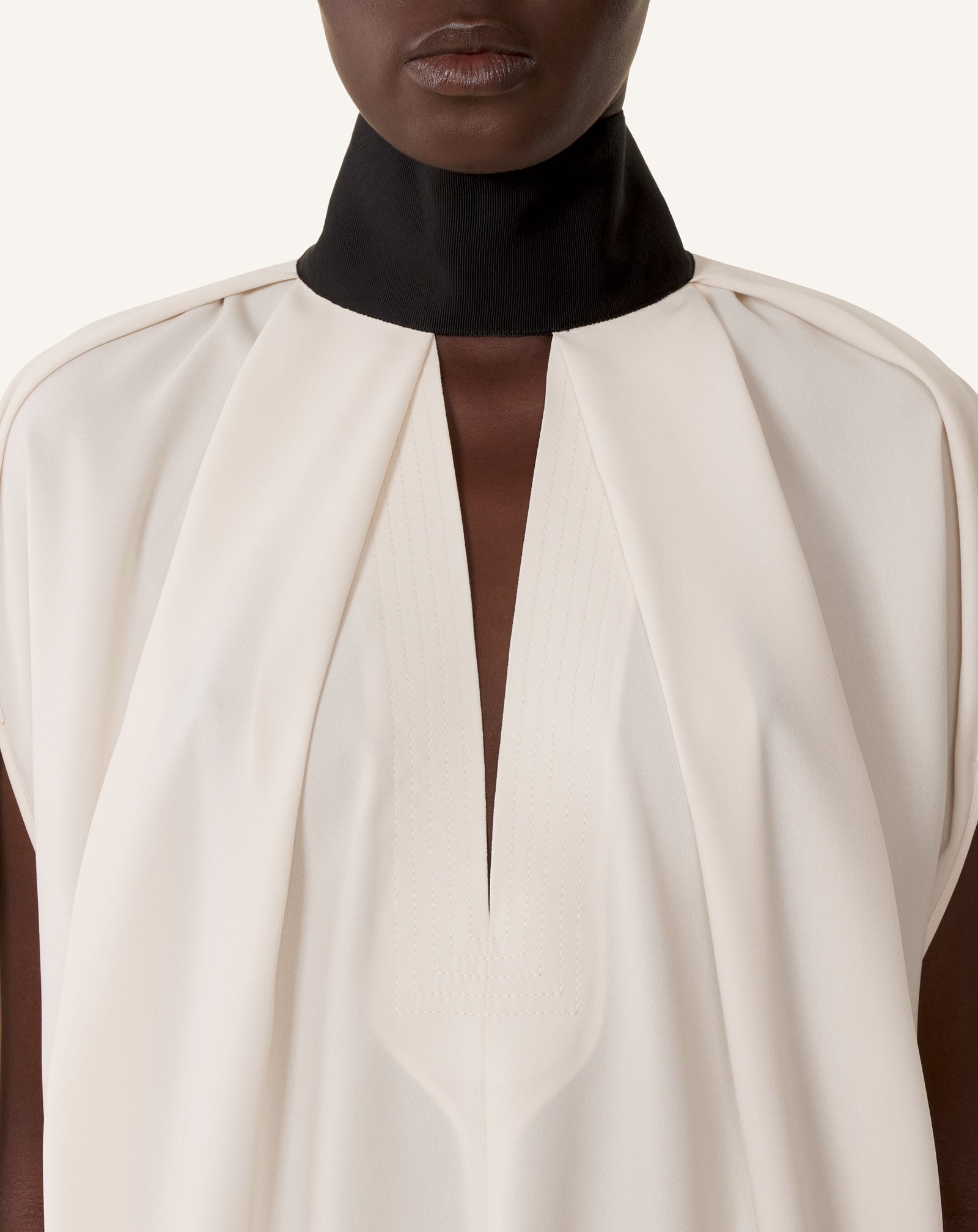 WHITE KNOTTED LOOSE-FIT CREPE TOP