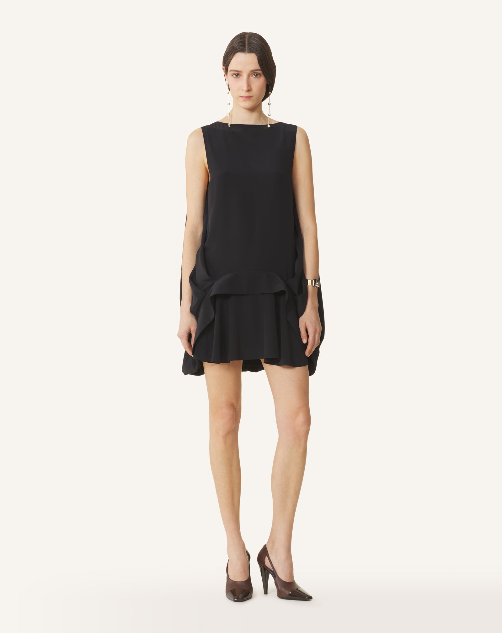 BLACK SLEEVELESS BALLOON TOP IN SILK CREPE