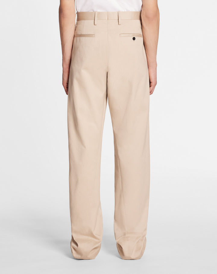 Twisted chinos