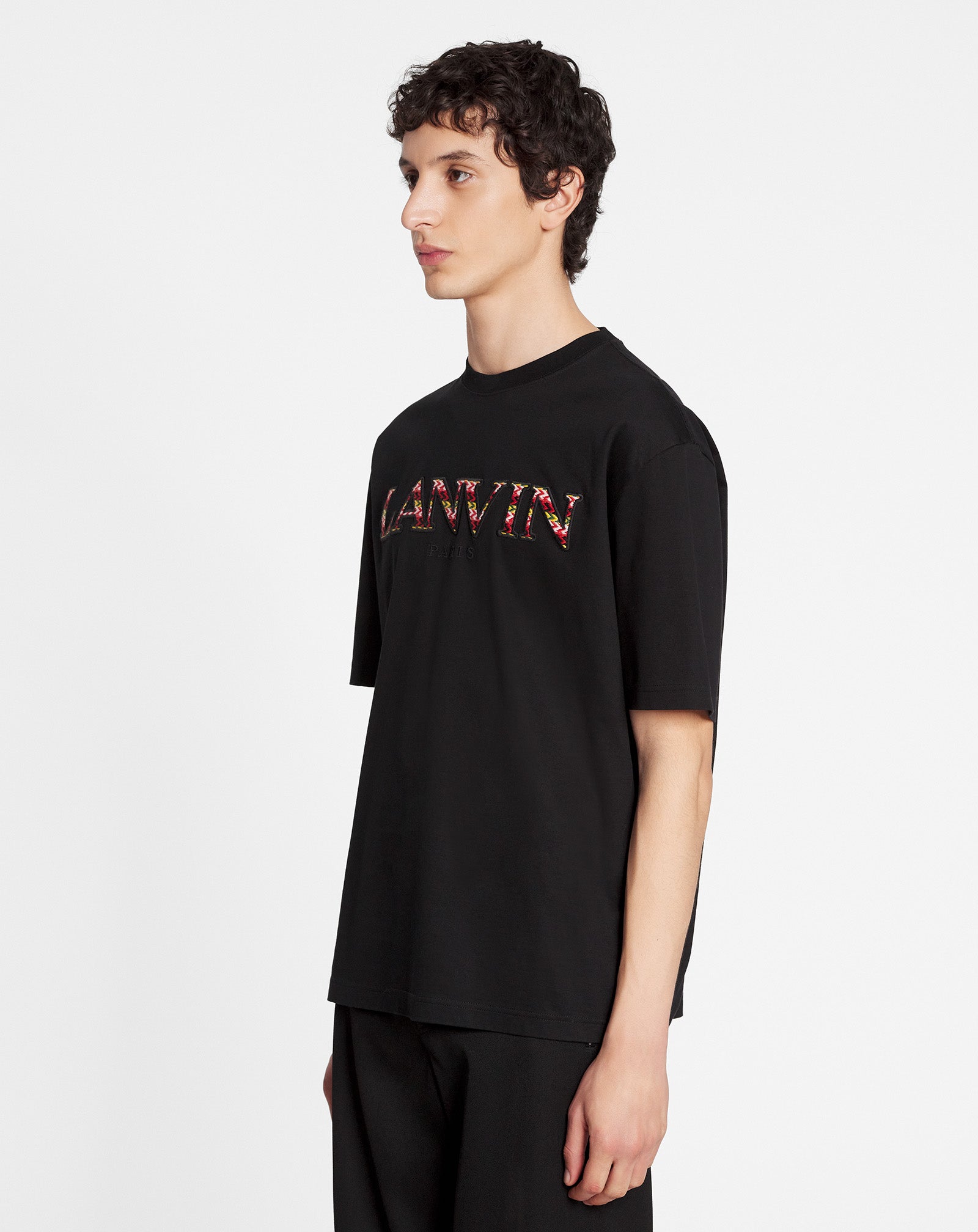 CLASSIC CURB EMBROIDERED T-SHIRT