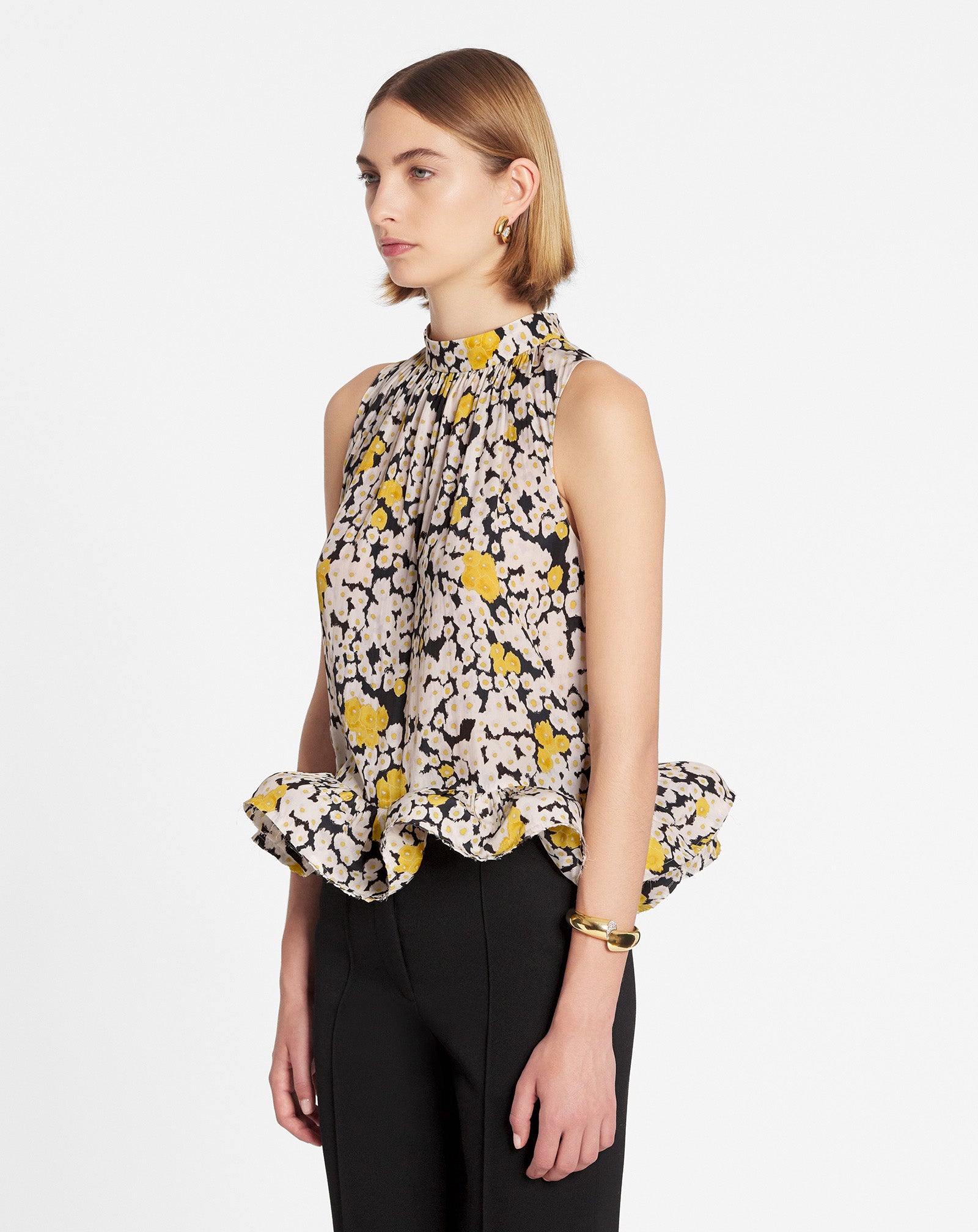 SLEEVELESS PRINTED CHARMEUSE TOP